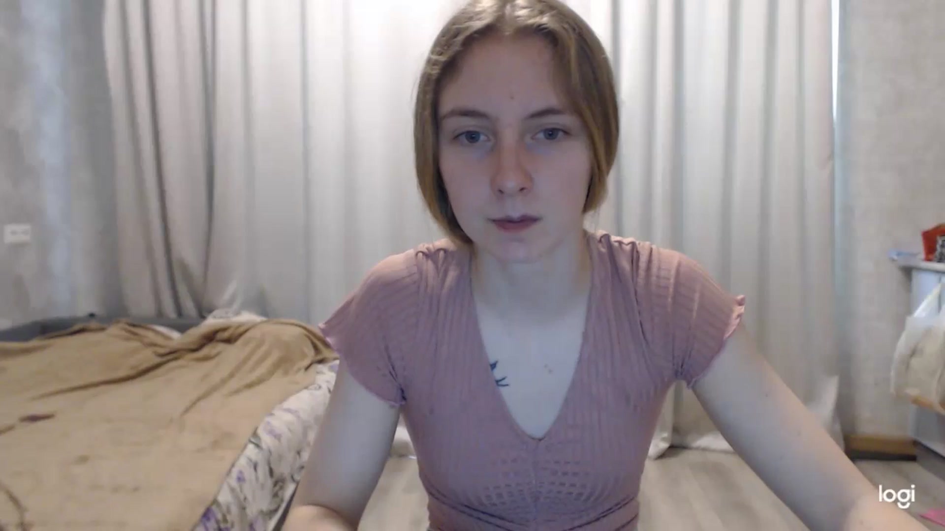 Gallery image thumbnail from LilCutie's myfreecams stream on, 06/23/2024, 10:11 image 6 of 20