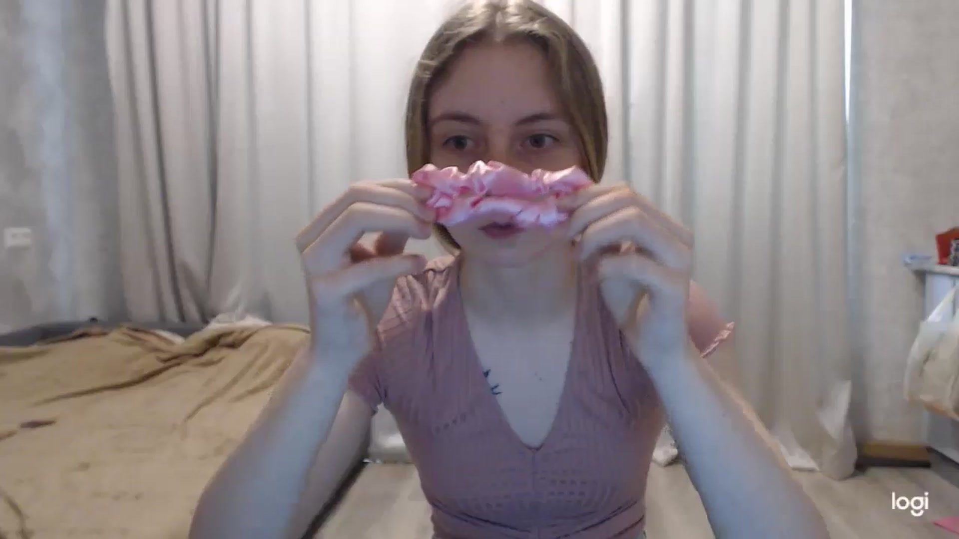 Gallery image thumbnail from LilCutie's myfreecams stream on, 06/23/2024, 10:11 image 9 of 20