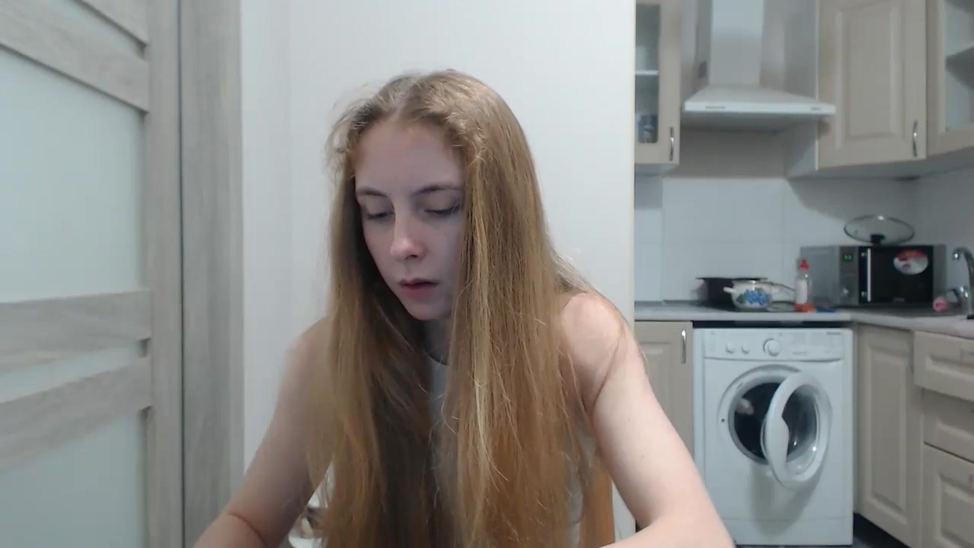 Gallery image thumbnail from LilCutie's myfreecams stream on, 12/25/2024, 15:36 image 18 of 20