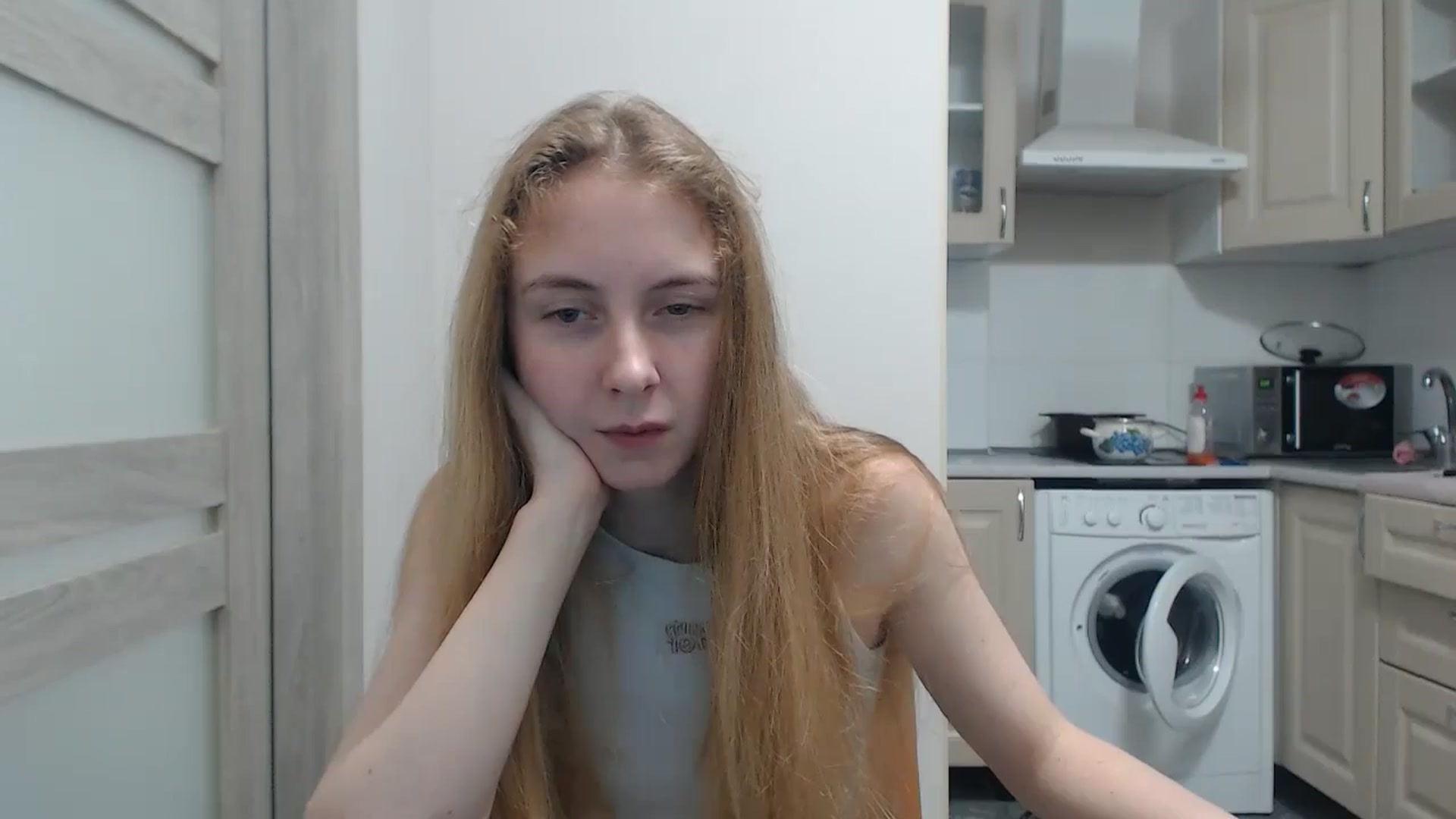 Gallery image thumbnail from LilCutie's myfreecams stream on, 12/25/2024, 15:36 image 5 of 20
