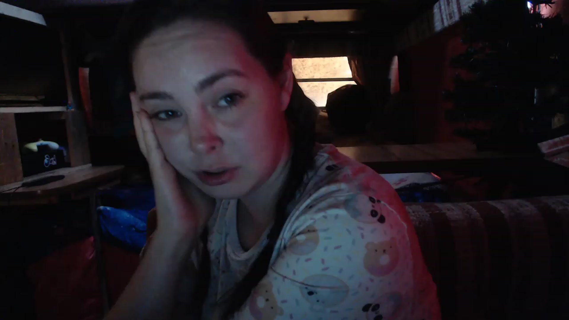 Gallery image thumbnail from LilEmmy1999's myfreecams stream on, 11/23/2022, 21:27 image 4 of 20