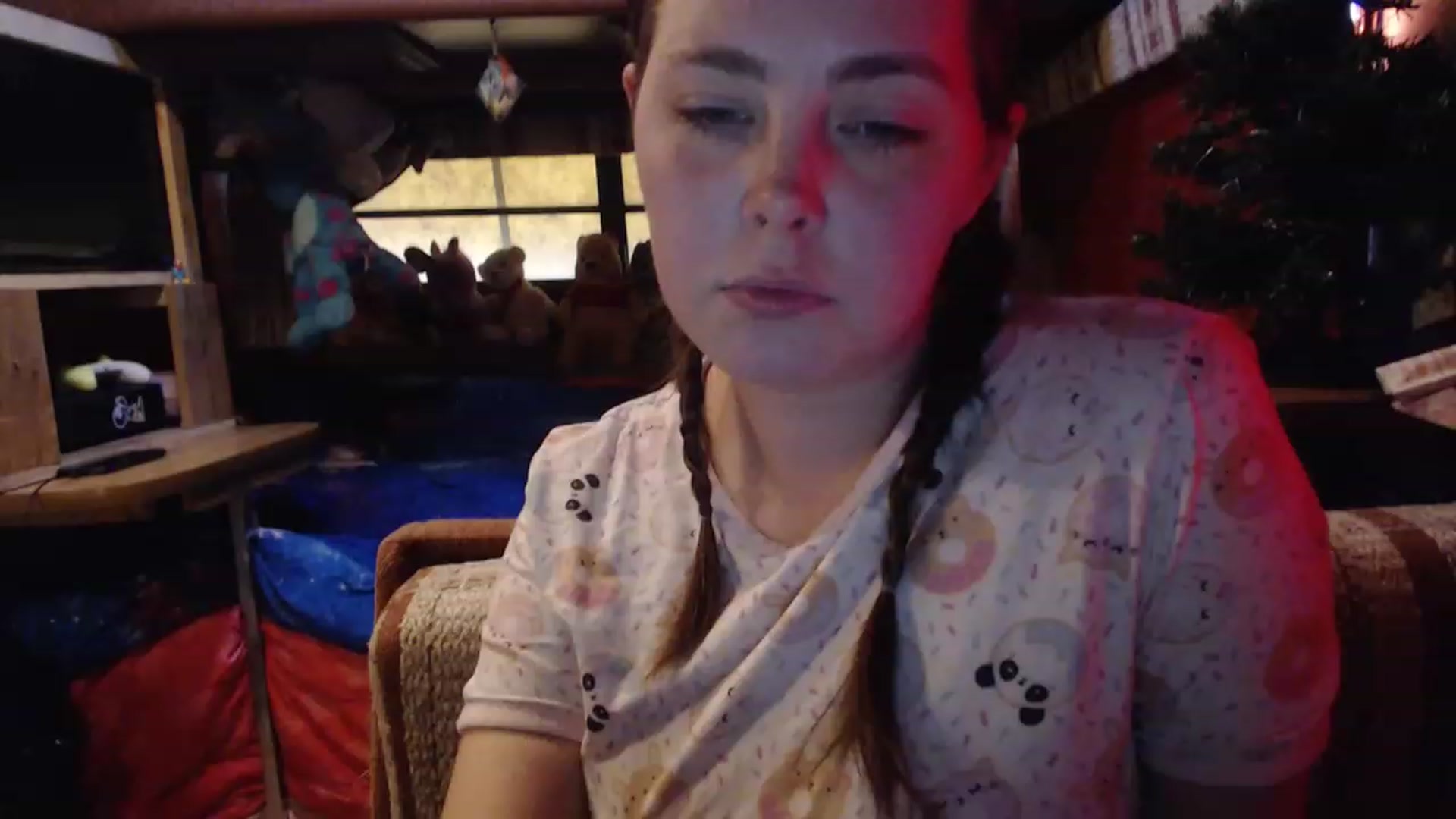 Gallery image thumbnail from LilEmmy1999's myfreecams stream on, 11/23/2022, 21:27 image 13 of 20