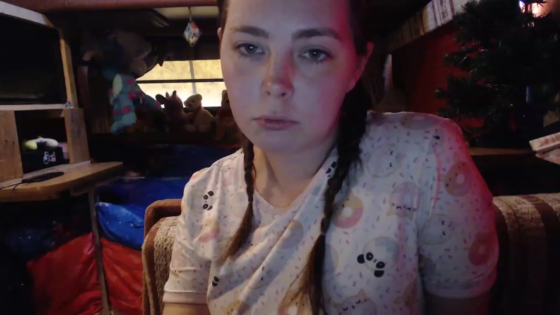 Gallery image thumbnail from LilEmmy1999's myfreecams stream on, 11/23/2022, 21:27 image 10 of 20