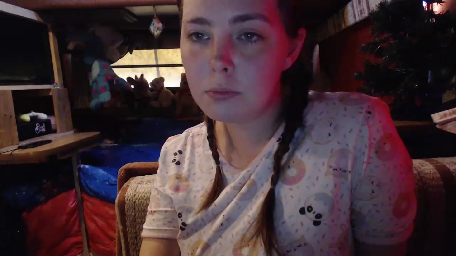 Gallery image thumbnail from LilEmmy1999's myfreecams stream on, 11/23/2022, 21:27 image 12 of 20