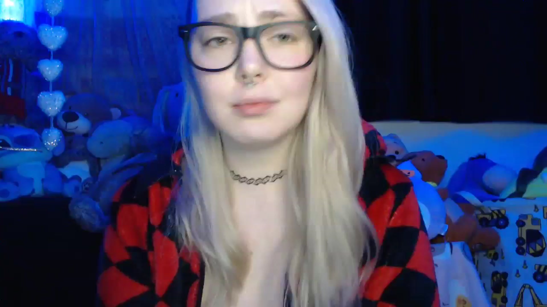 Gallery image thumbnail from LilEmmy1999's myfreecams stream on, 01/16/2024, 13:53 image 7 of 20