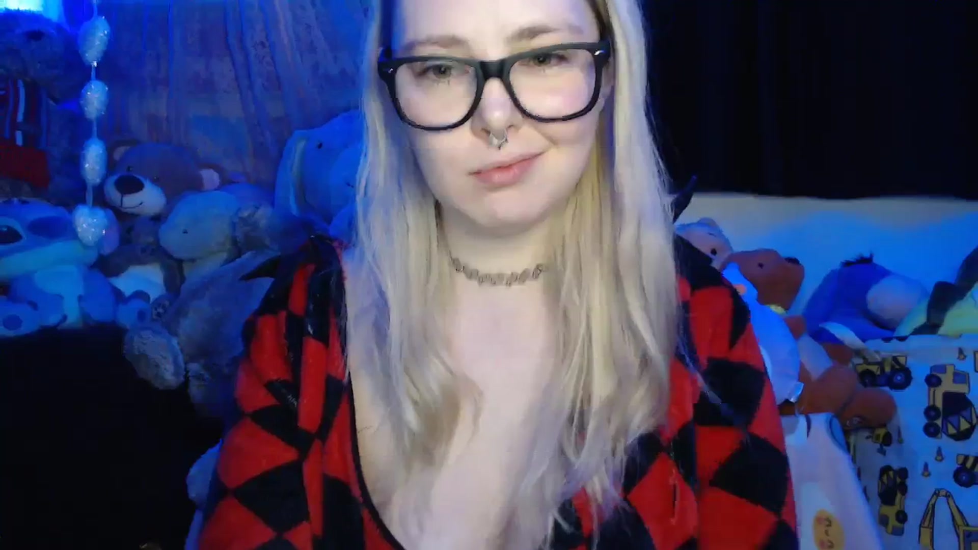 Gallery image thumbnail from LilEmmy1999's myfreecams stream on, 01/16/2024, 13:53 image 18 of 20