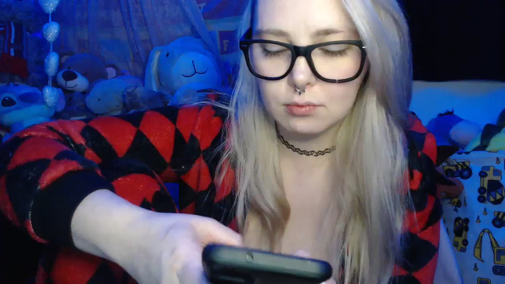 Gallery image thumbnail from LilEmmy1999's myfreecams stream on, 01/16/2024, 13:53 image 15 of 20