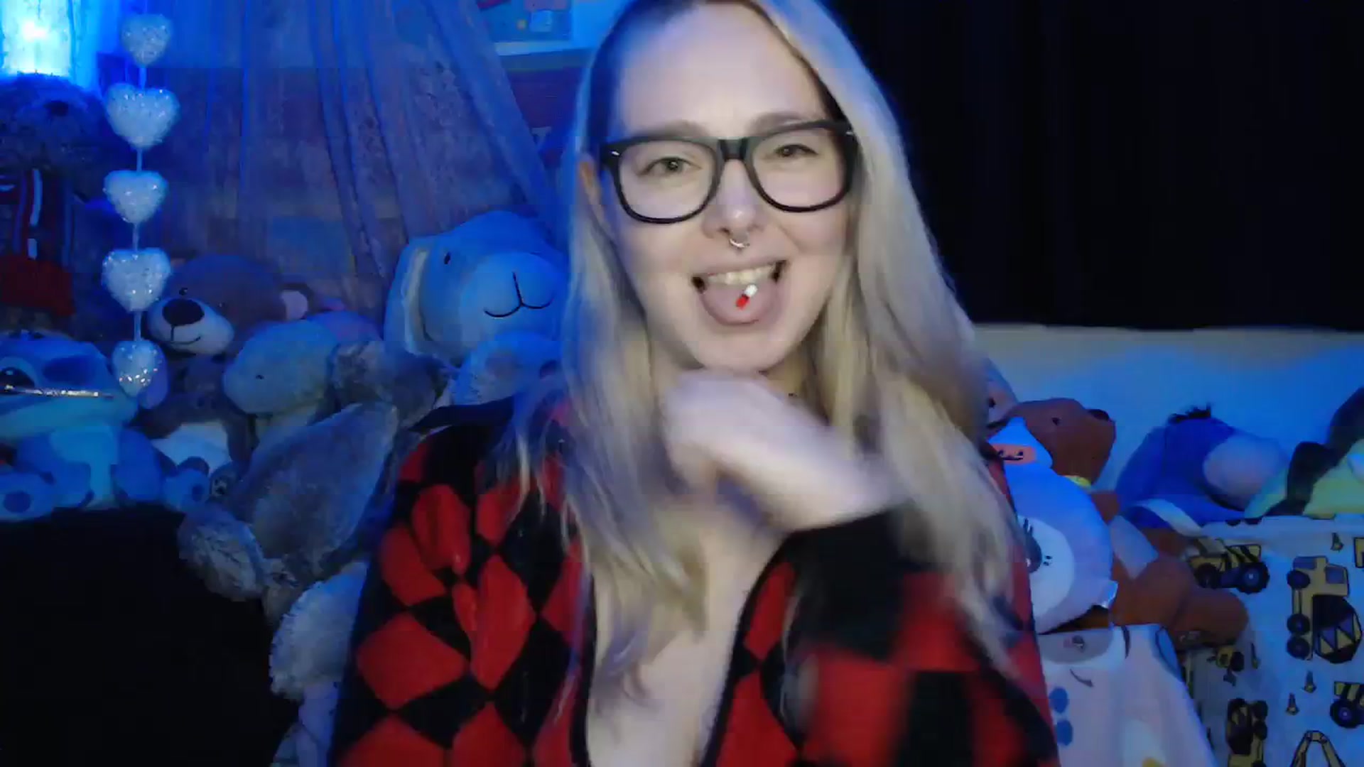 Gallery image thumbnail from LilEmmy1999's myfreecams stream on, 01/16/2024, 13:53 image 8 of 20