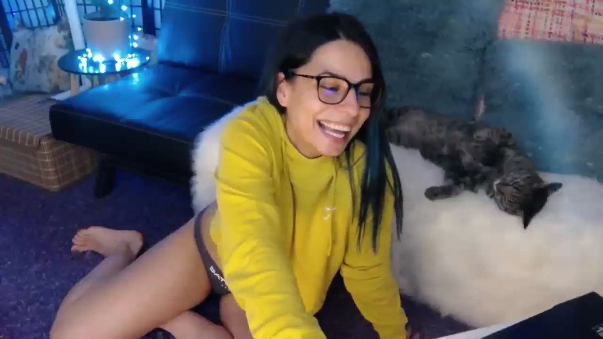 Gallery image thumbnail from LilFitVeve's myfreecams stream on, 12/09/2024, 21:22 image 13 of 20