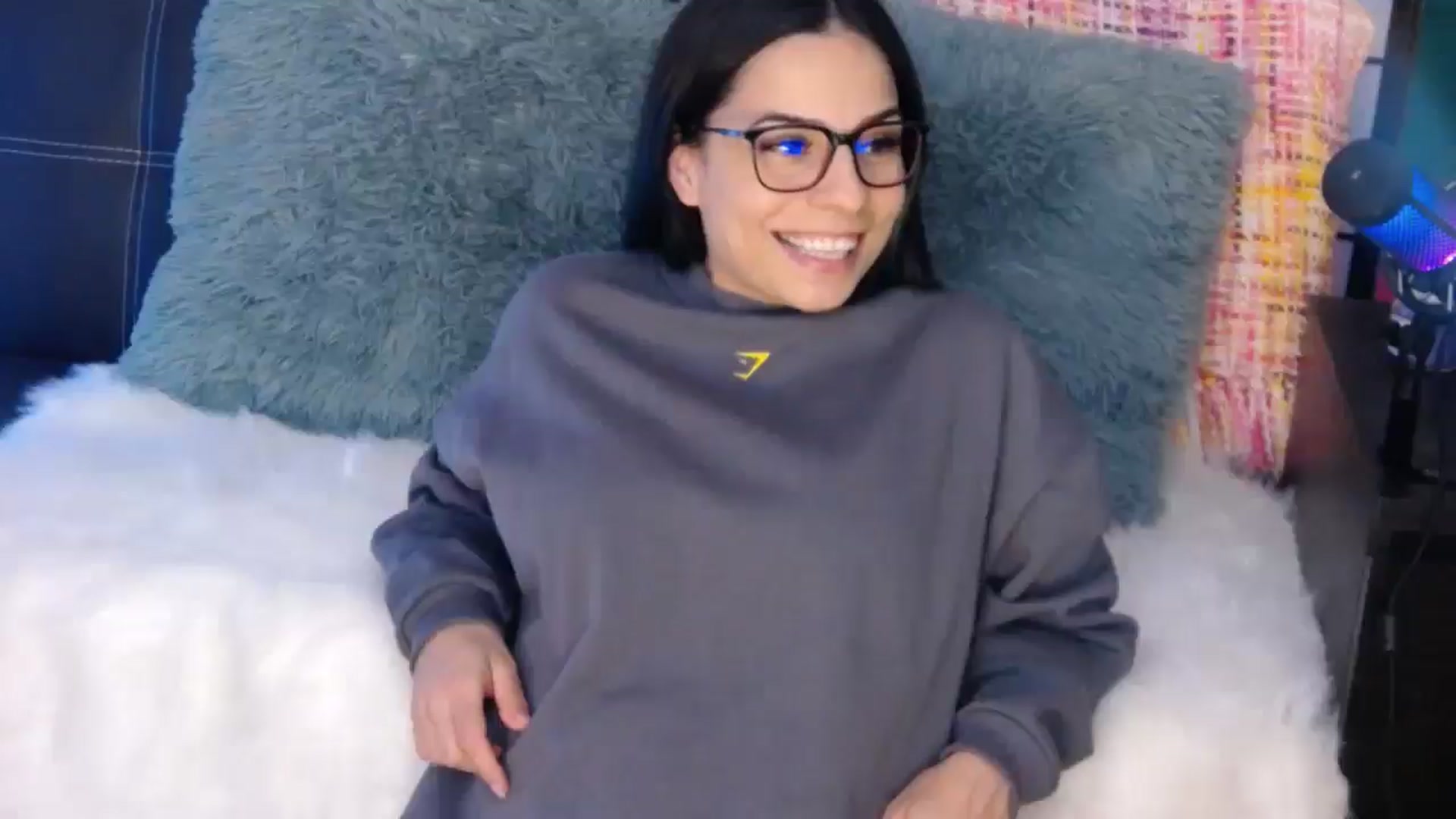 Gallery image thumbnail from LilFitVeve's myfreecams stream on, 12/13/2024, 20:27 image 15 of 20