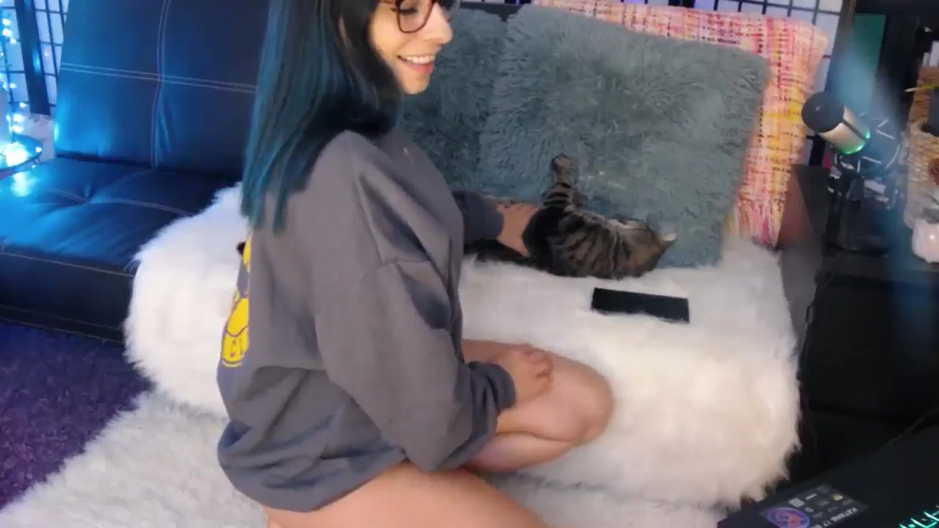 Gallery image thumbnail from LilFitVeve's myfreecams stream on, 12/13/2024, 20:27 image 4 of 20