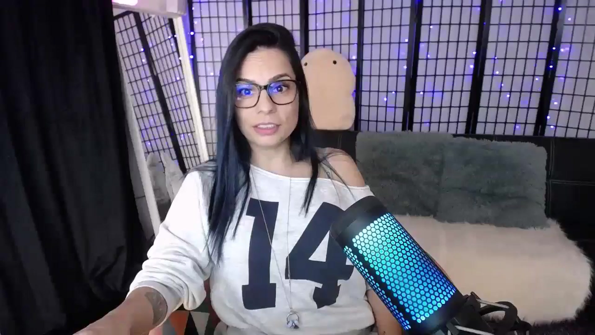 Gallery image thumbnail from LilFitVeve's myfreecams stream on, 01/21/2025, 11:01 image 8 of 20