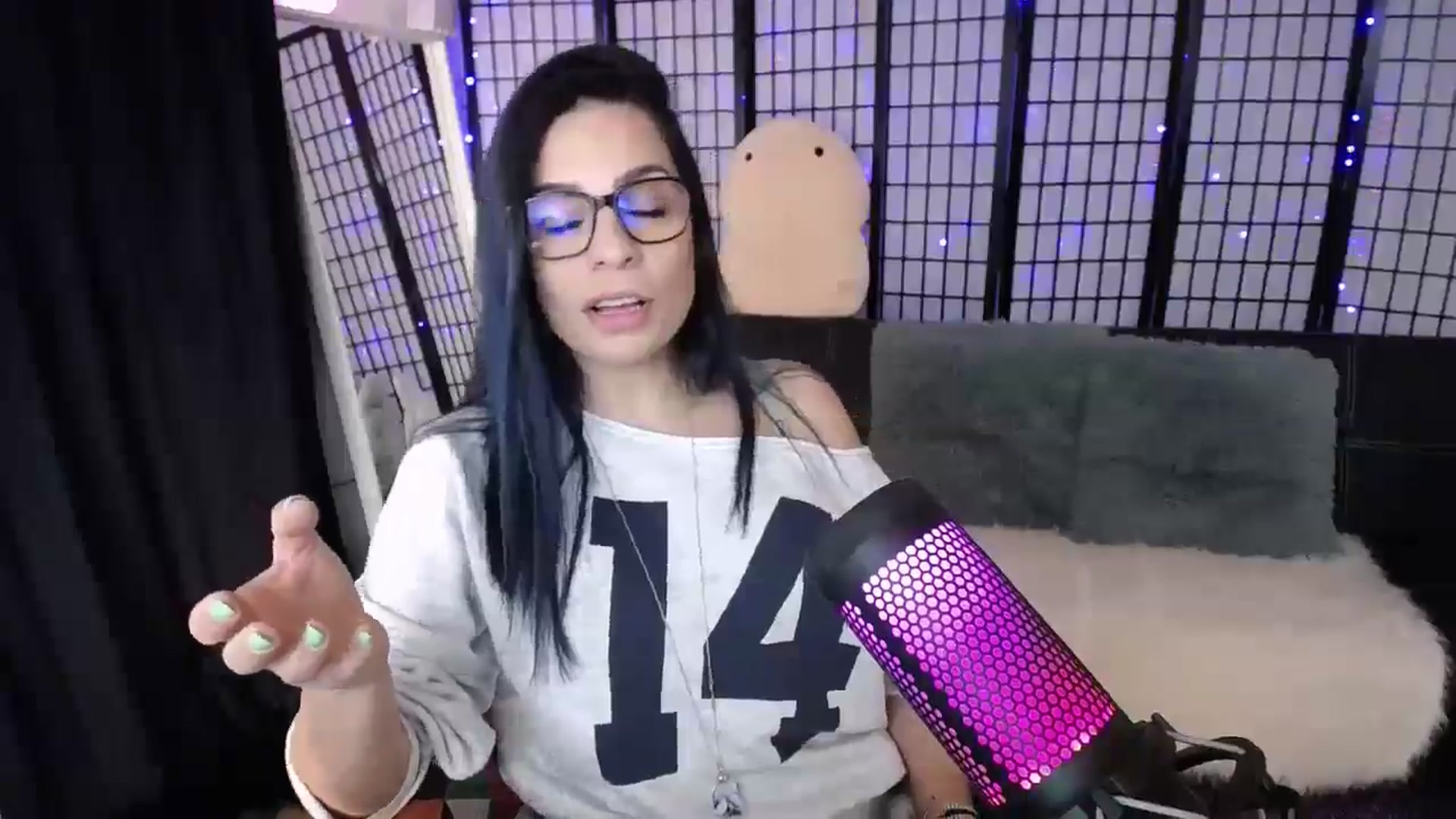 Gallery image thumbnail from LilFitVeve's myfreecams stream on, 01/21/2025, 11:01 image 7 of 20