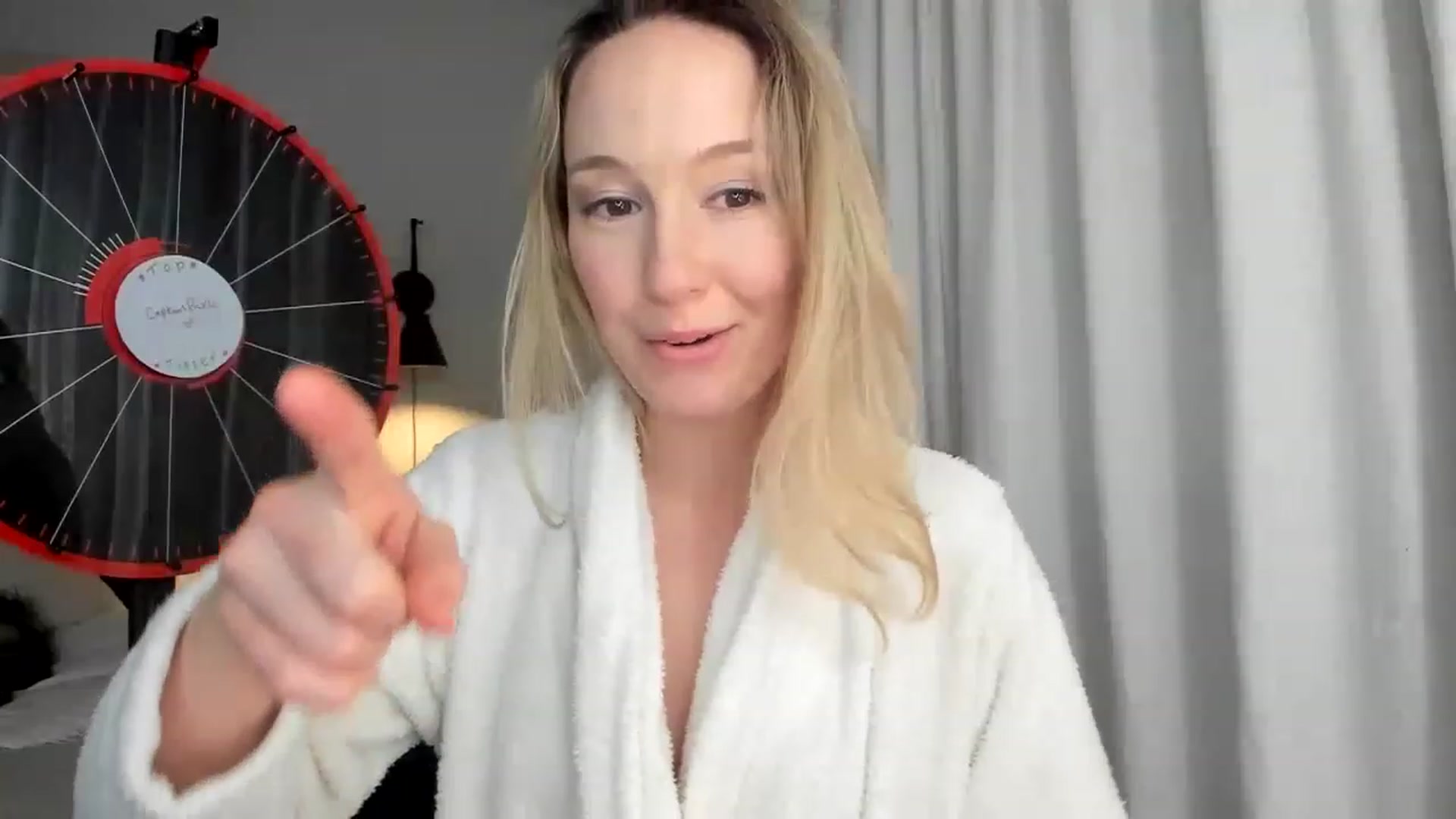 Gallery image thumbnail from LilLadyBird's myfreecams stream on, 01/02/2023, 03:39 image 4 of 20
