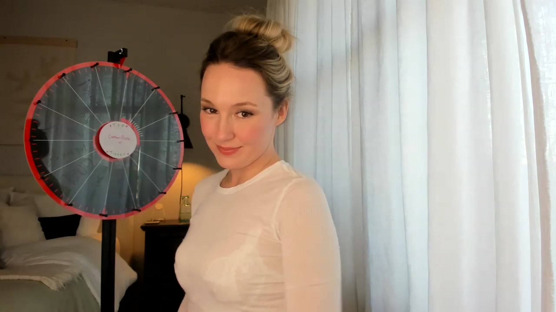 Gallery image thumbnail from LilLadyBird's myfreecams stream on, 01/05/2023, 23:28 image 7 of 20