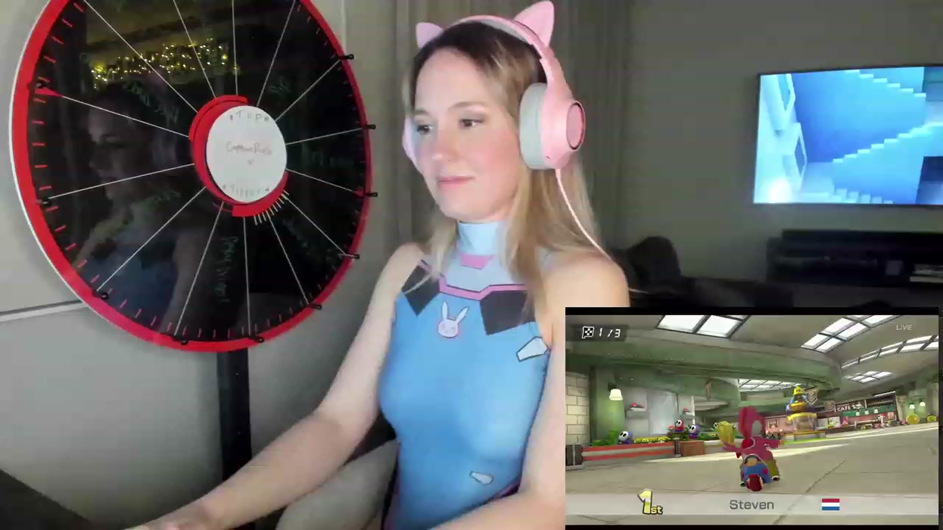 Gallery image thumbnail from LilLadyBird's myfreecams stream on, 01/08/2023, 04:41 image 19 of 20