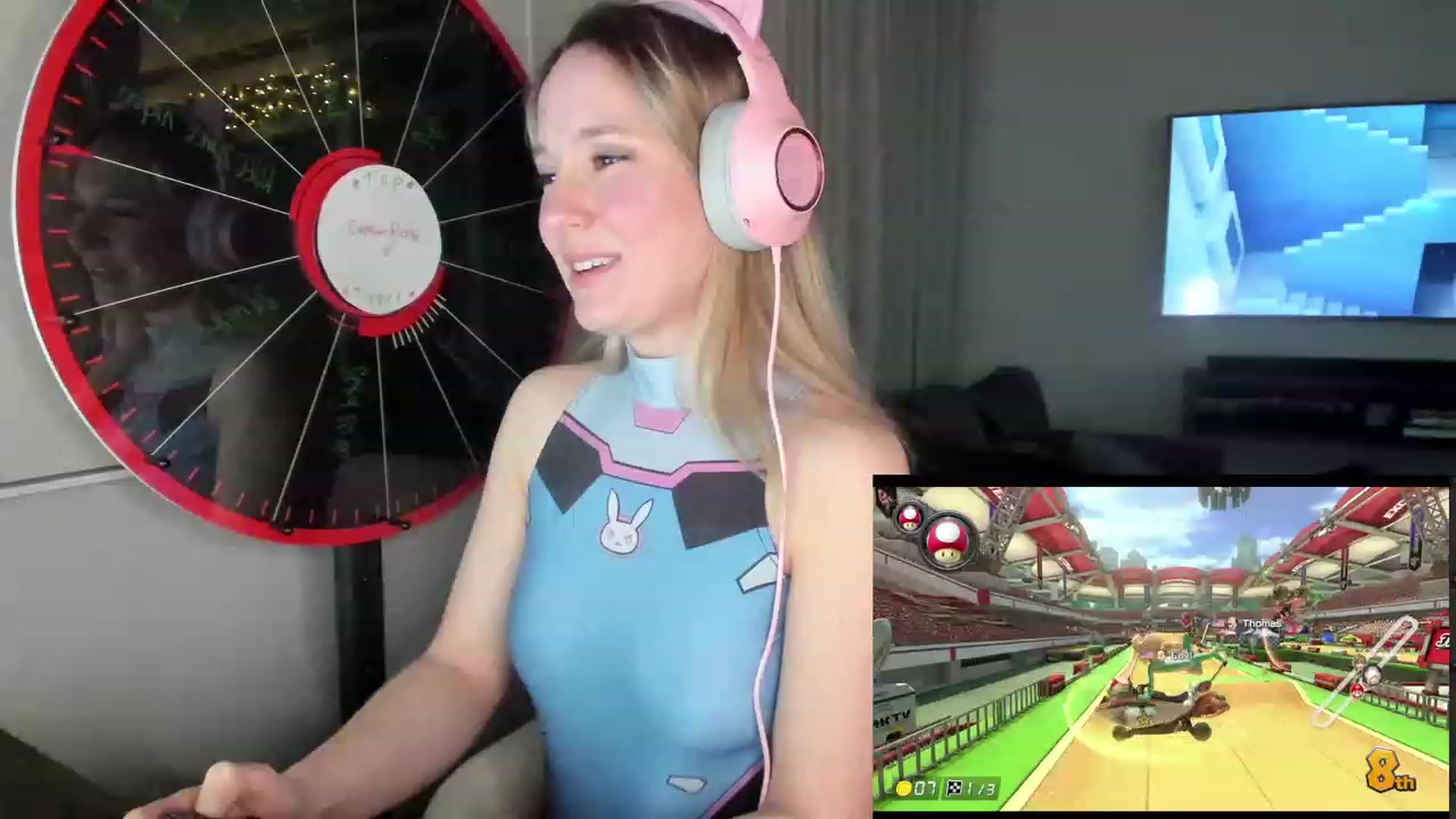 Gallery image thumbnail from LilLadyBird's myfreecams stream on, 01/08/2023, 04:41 image 13 of 20