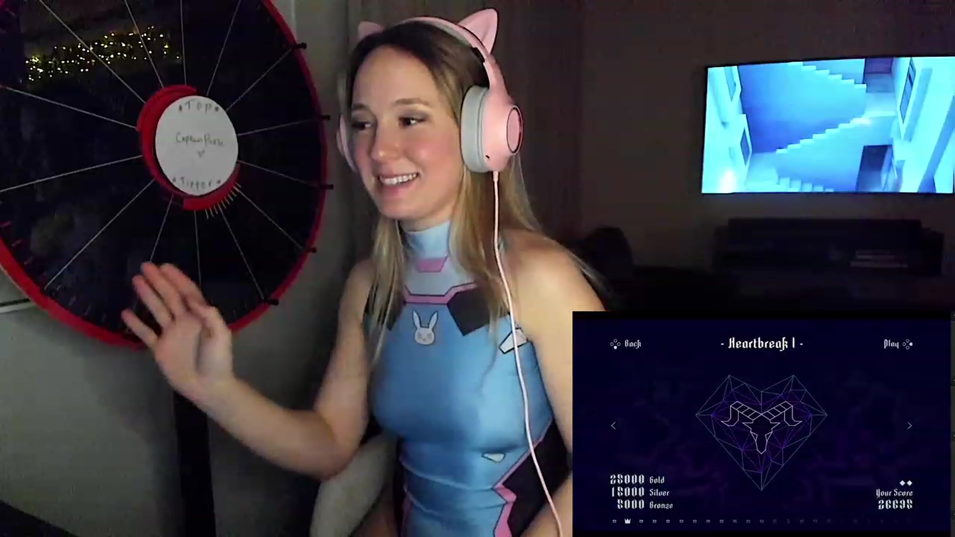 Gallery image thumbnail from LilLadyBird's myfreecams stream on, 01/08/2023, 05:33 image 15 of 20