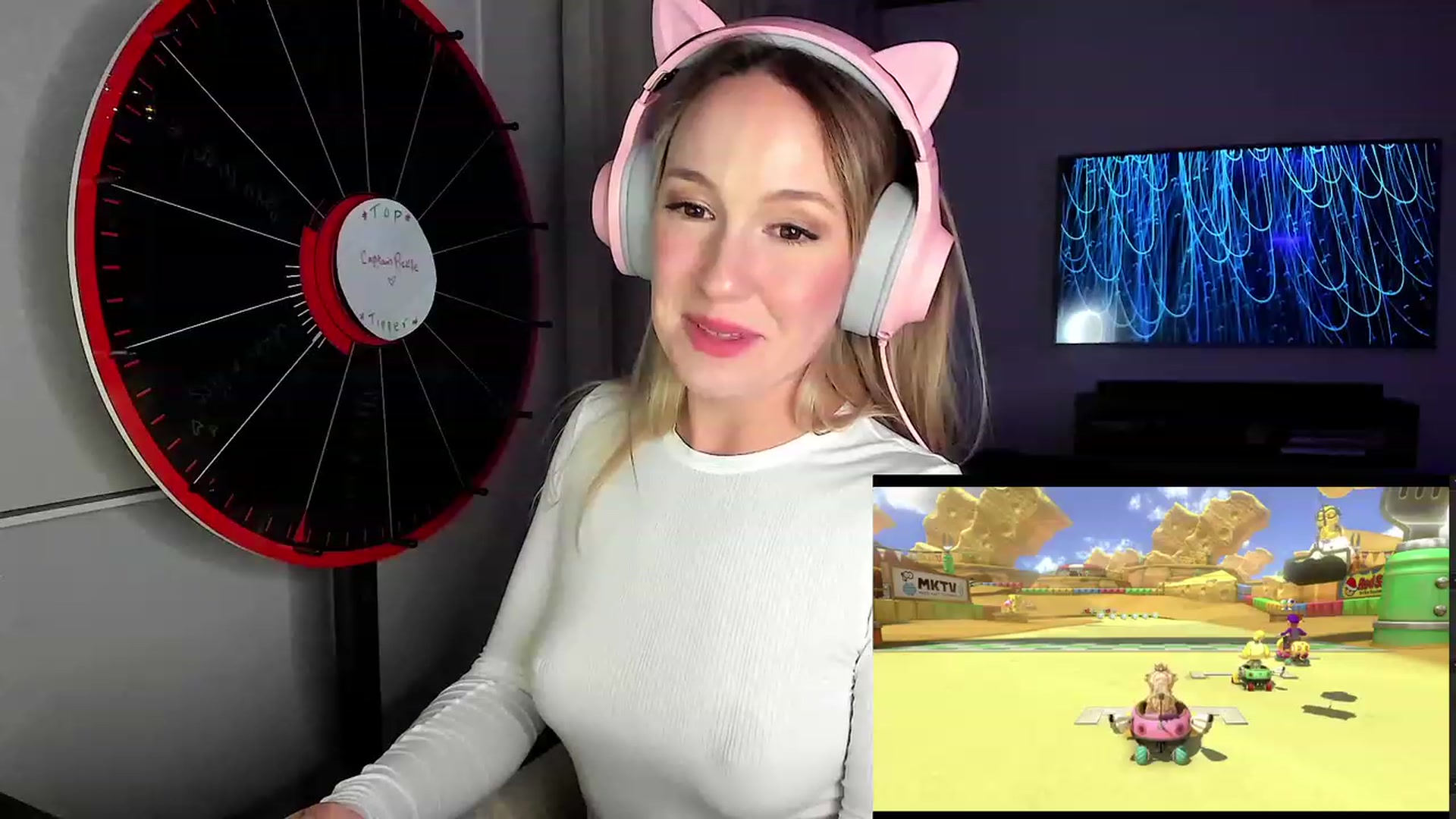 Gallery image thumbnail from LilLadyBird's myfreecams stream on, 01/10/2023, 03:35 image 18 of 20
