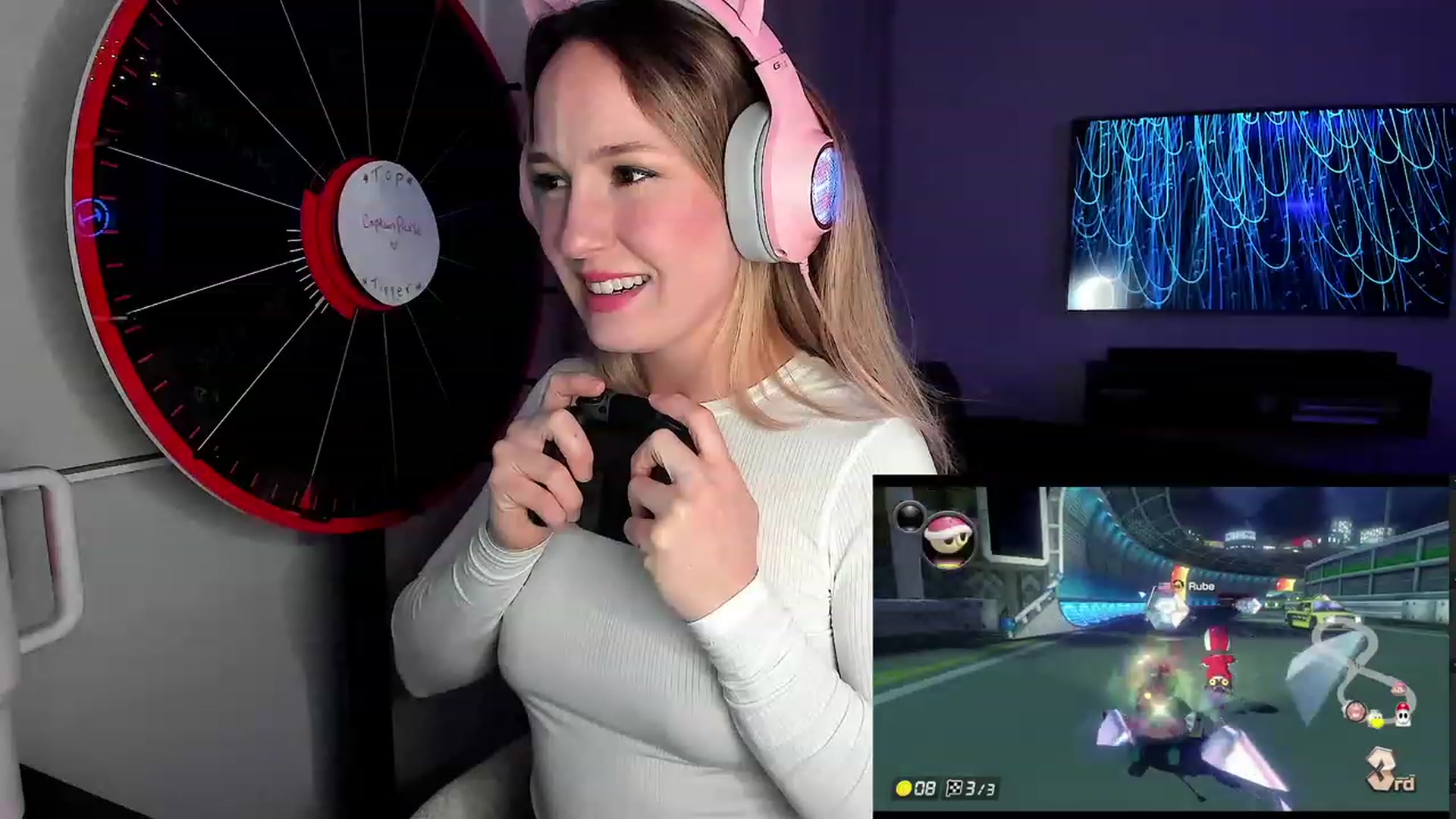 Gallery image thumbnail from LilLadyBird's myfreecams stream on, 01/10/2023, 03:35 image 9 of 20