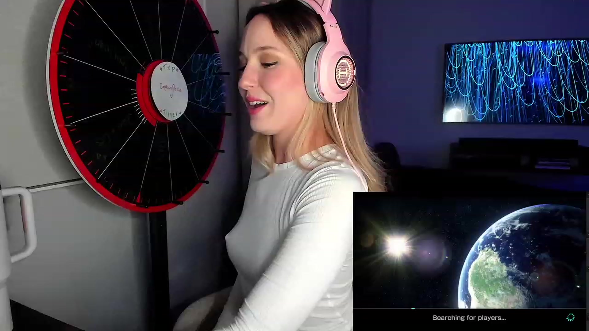 Gallery image thumbnail from LilLadyBird's myfreecams stream on, 01/10/2023, 03:35 image 2 of 20