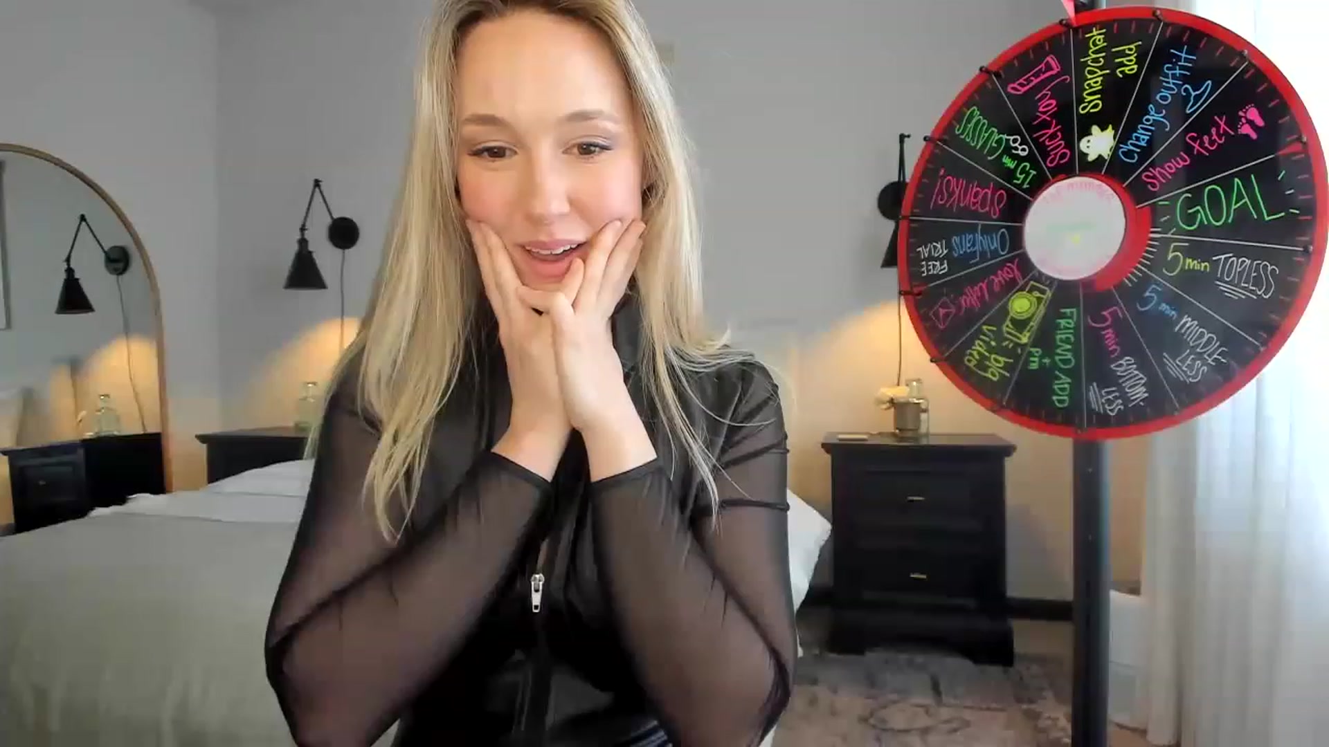 Gallery image thumbnail from LilLadyBird's myfreecams stream on, 01/15/2023, 20:36 image 1 of 20