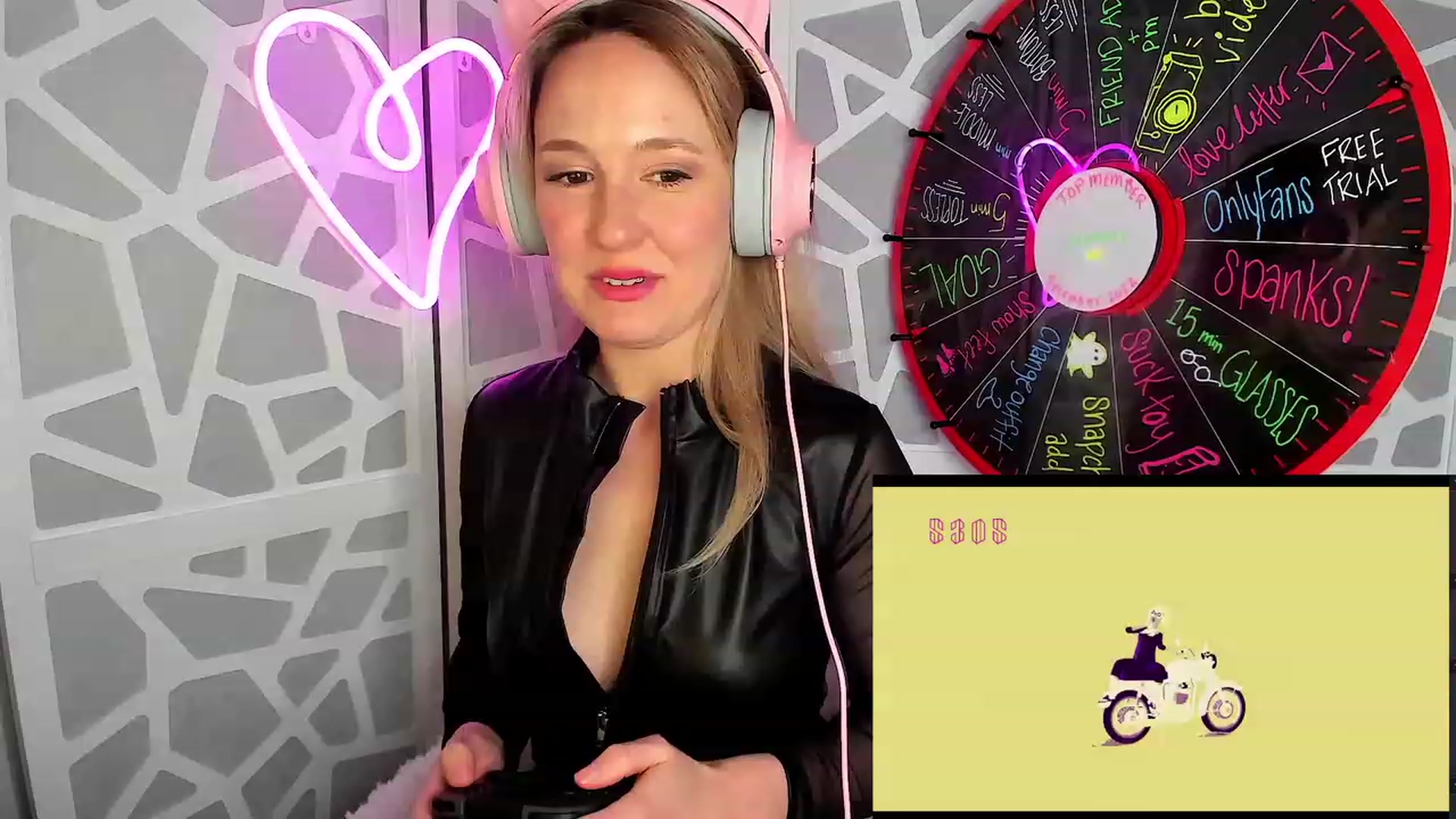 Gallery image thumbnail from LilLadyBird's myfreecams stream on, 01/16/2023, 24:15 image 5 of 20