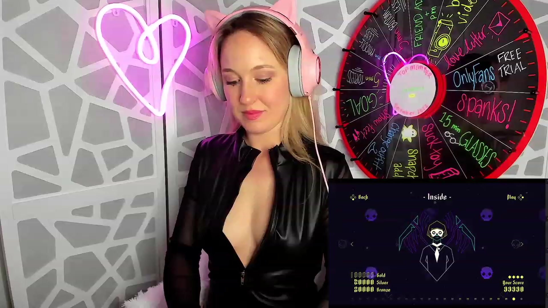 Gallery image thumbnail from LilLadyBird's myfreecams stream on, 01/16/2023, 24:15 image 16 of 20
