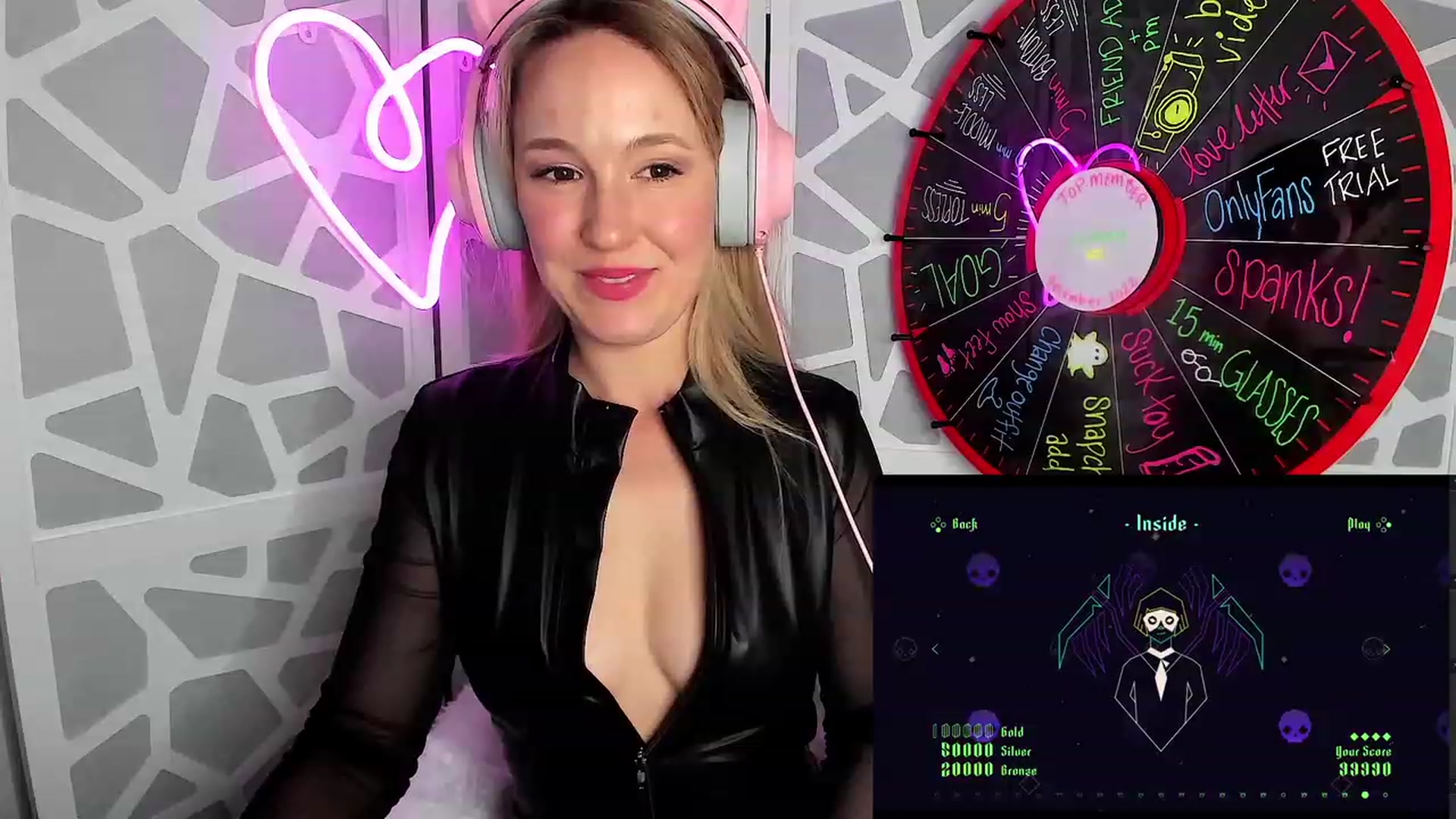 Gallery image thumbnail from LilLadyBird's myfreecams stream on, 01/16/2023, 24:15 image 14 of 20