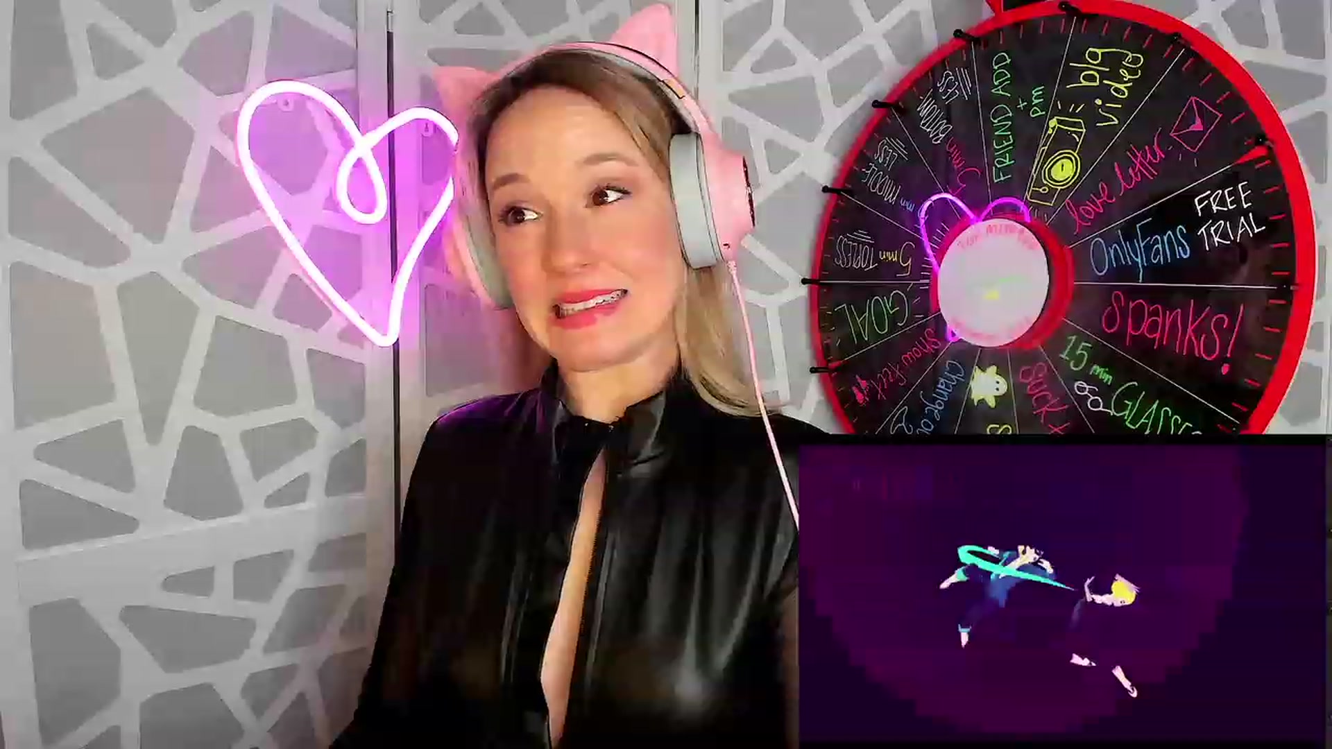 Gallery image thumbnail from LilLadyBird's myfreecams stream on, 01/16/2023, 24:31 image 3 of 20