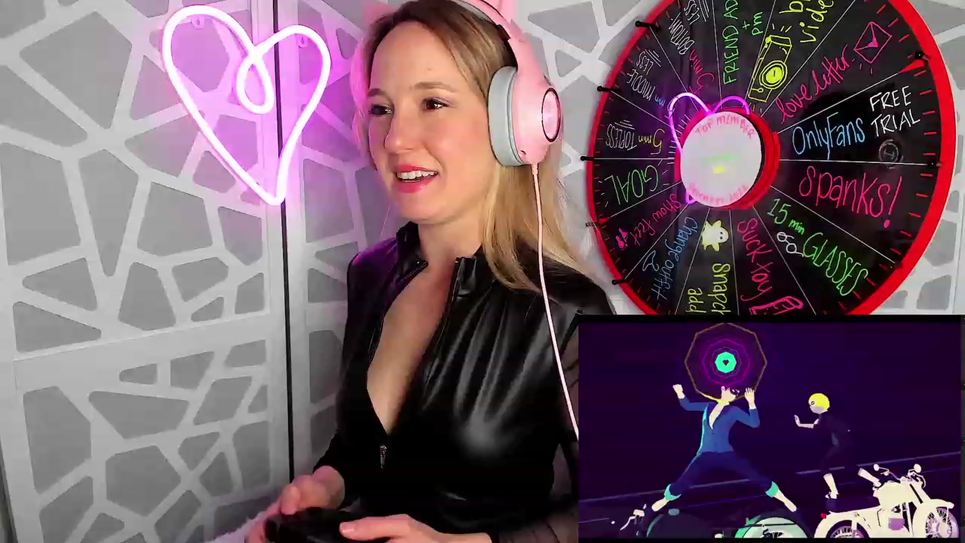 Gallery image thumbnail from LilLadyBird's myfreecams stream on, 01/16/2023, 24:31 image 6 of 20