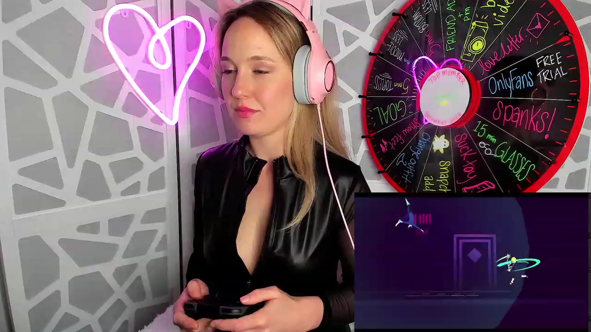 Gallery image thumbnail from LilLadyBird's myfreecams stream on, 01/16/2023, 24:31 image 12 of 20