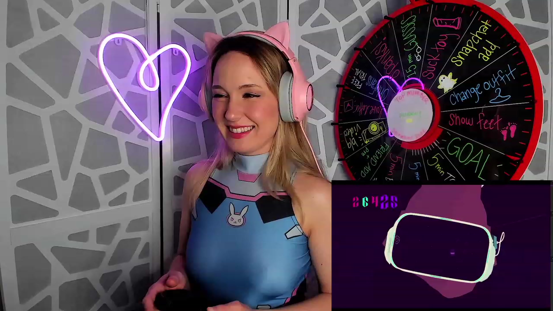 Gallery image thumbnail from LilLadyBird's myfreecams stream on, 01/18/2023, 03:39 image 6 of 20