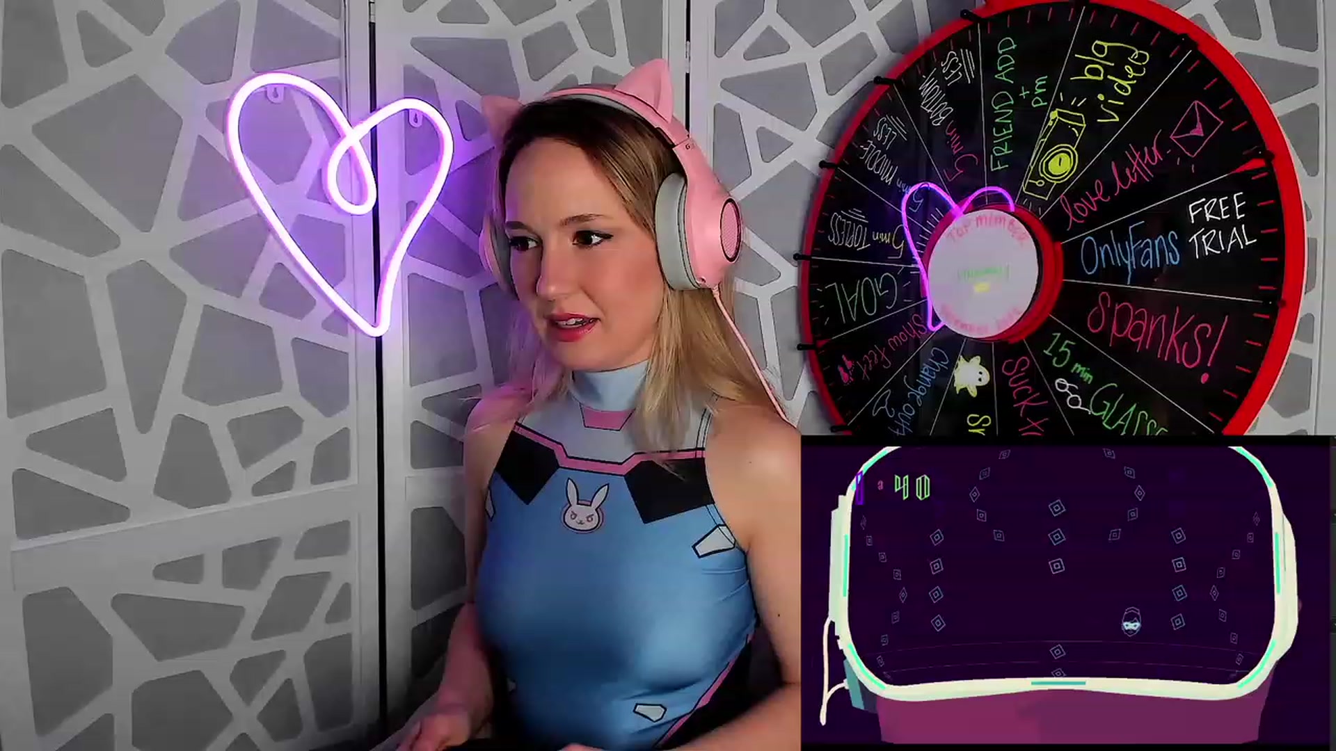 Gallery image thumbnail from LilLadyBird's myfreecams stream on, 01/18/2023, 03:39 image 2 of 20