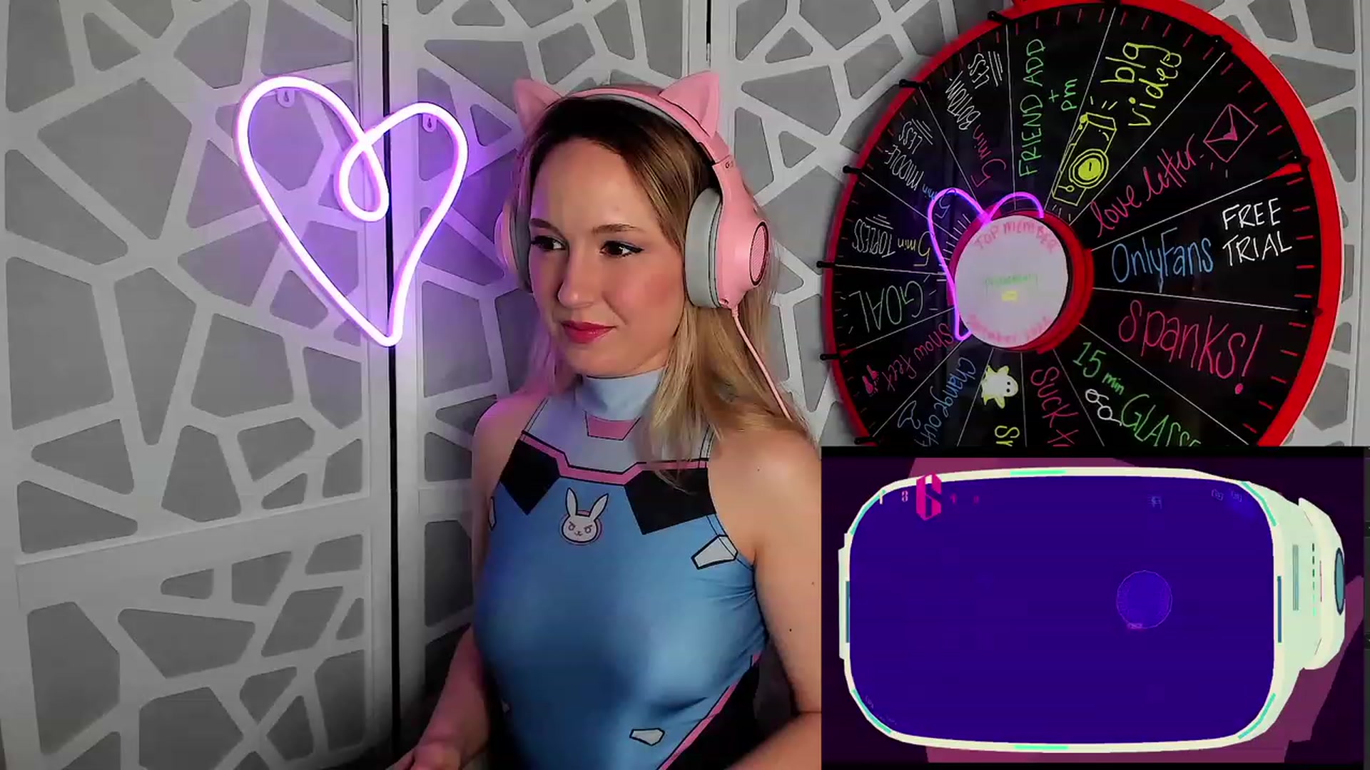 Gallery image thumbnail from LilLadyBird's myfreecams stream on, 01/18/2023, 03:39 image 4 of 20
