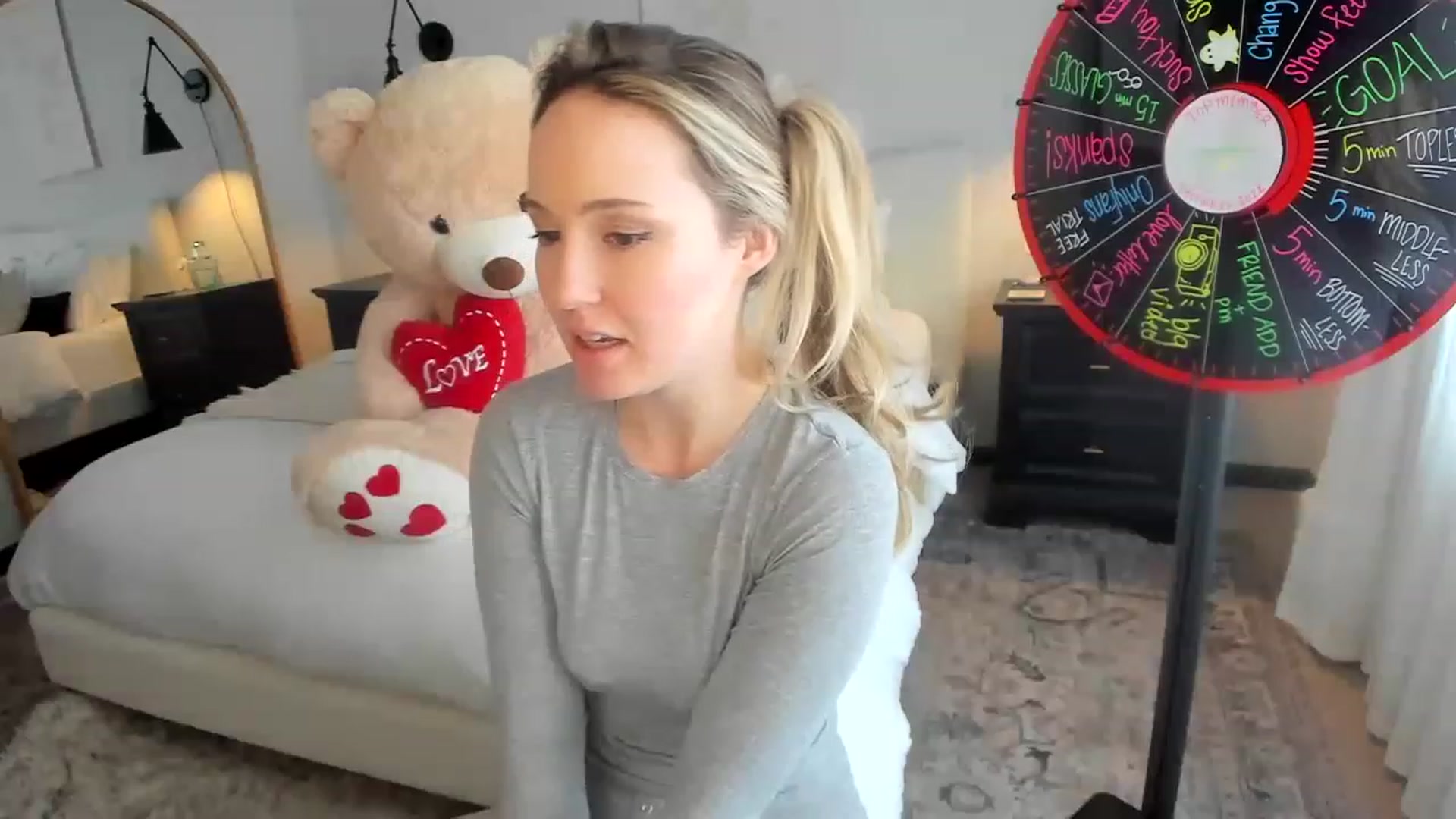 Gallery image thumbnail from LilLadyBird's myfreecams stream on, 02/03/2023, 19:00 image 7 of 20