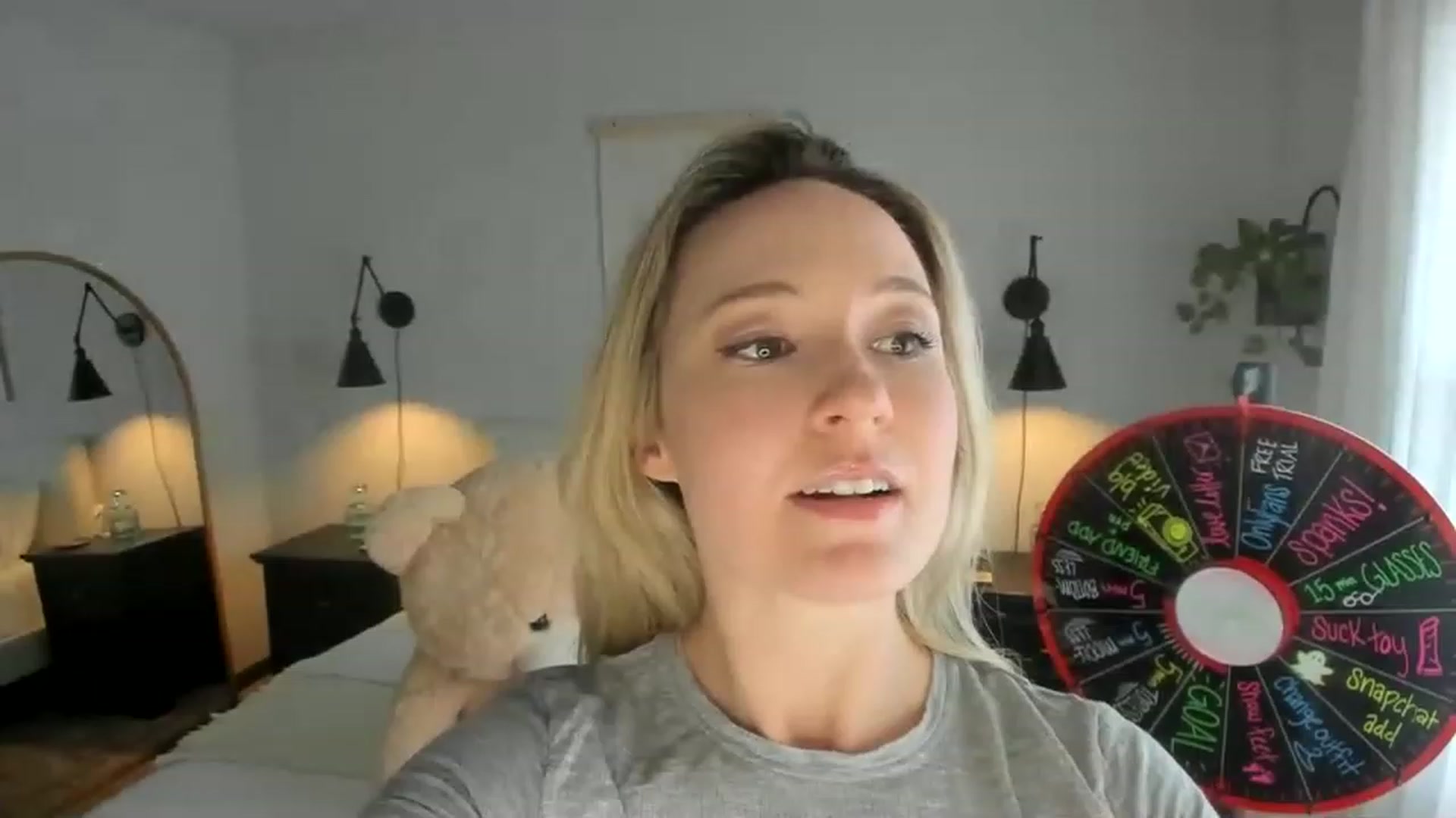 Gallery image thumbnail from LilLadyBird's myfreecams stream on, 02/03/2023, 19:00 image 19 of 20