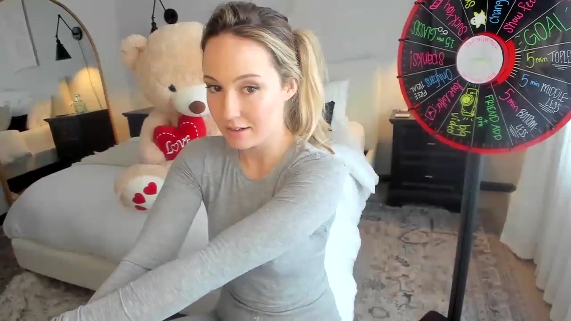 Gallery image thumbnail from LilLadyBird's myfreecams stream on, 02/03/2023, 19:00 image 6 of 20