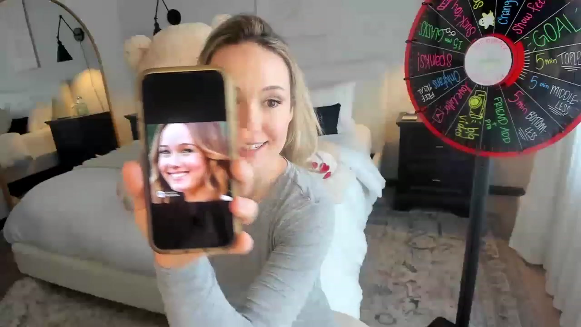 Gallery image thumbnail from LilLadyBird's myfreecams stream on, 02/03/2023, 19:00 image 2 of 20