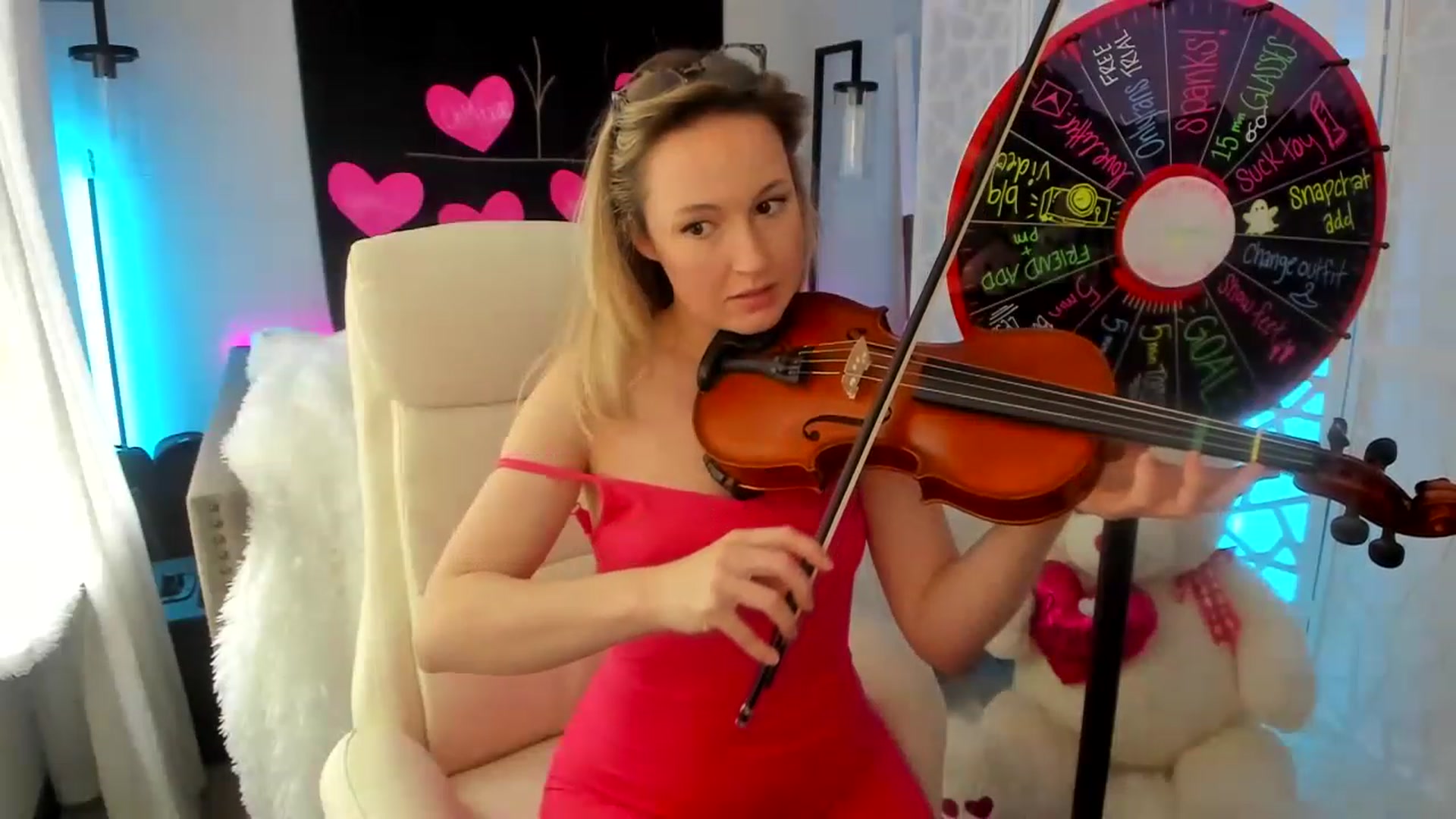 Gallery image thumbnail from LilLadyBird's myfreecams stream on, 02/23/2023, 23:17 image 12 of 20