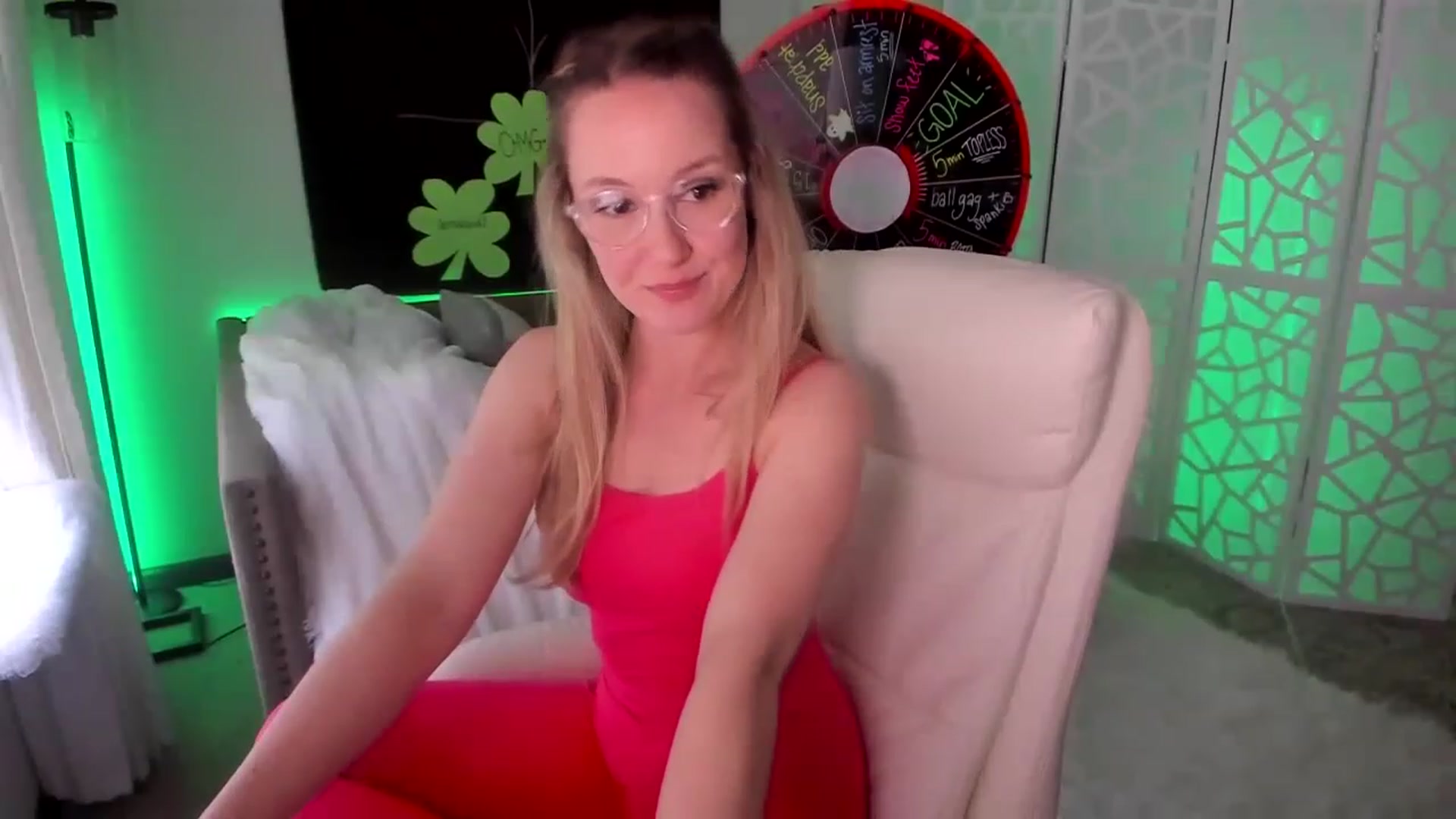 Gallery image thumbnail from LilLadyBird's myfreecams stream on, 03/15/2023, 22:53 image 5 of 20