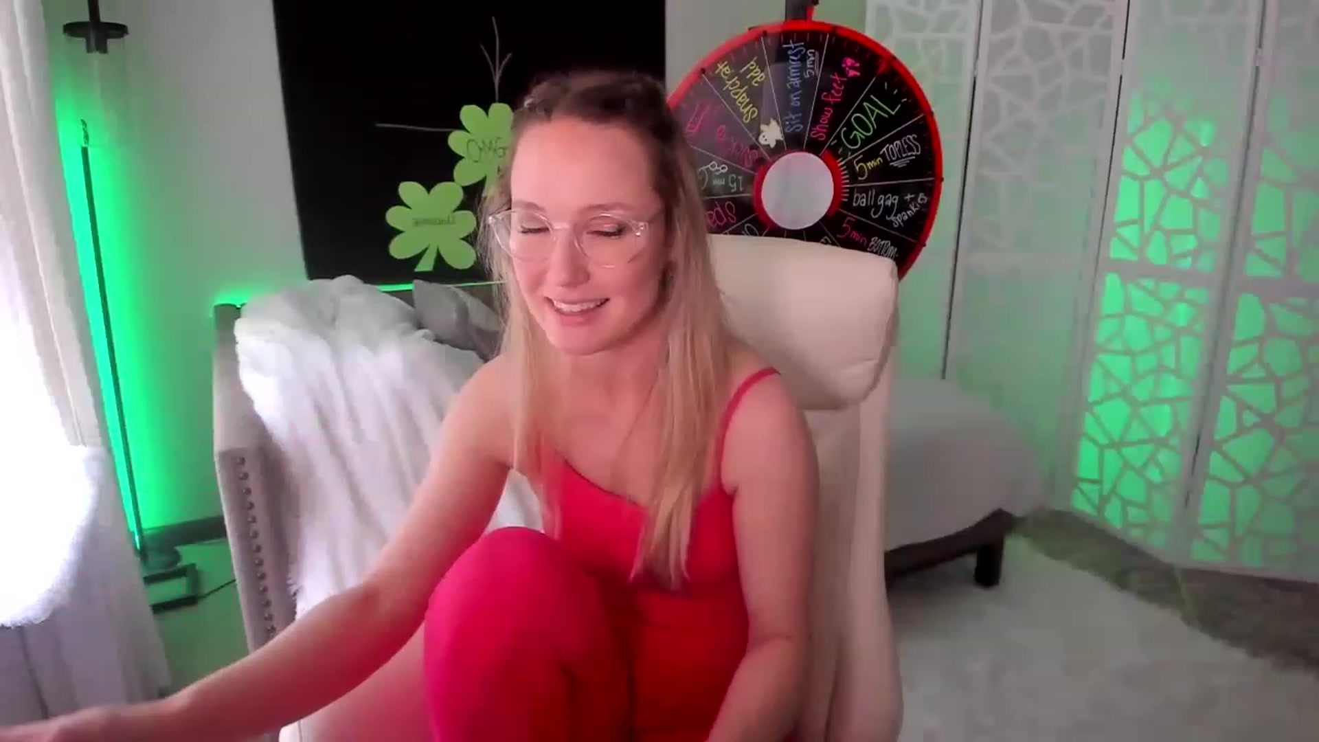 Gallery image thumbnail from LilLadyBird's myfreecams stream on, 03/15/2023, 22:53 image 19 of 20