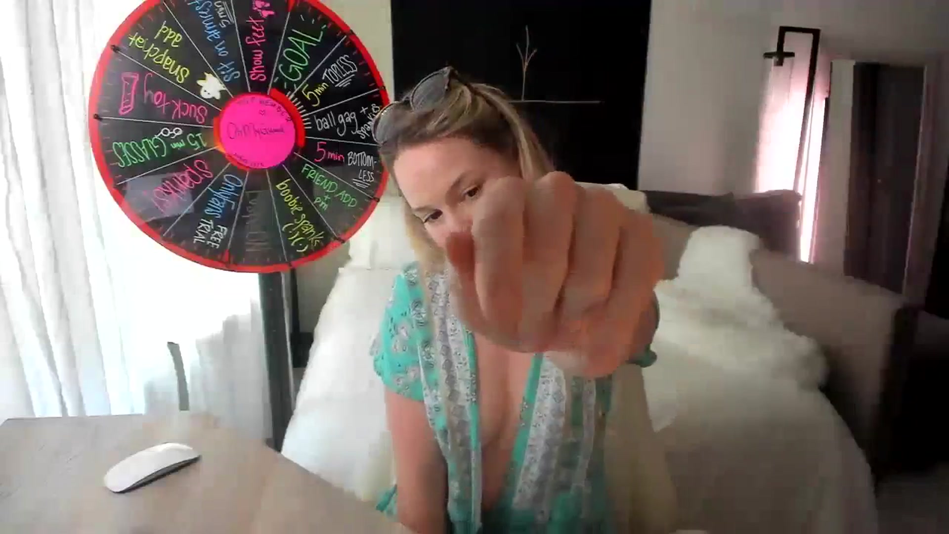 Gallery image thumbnail from LilLadyBird's myfreecams stream on, 08/26/2023, 24:03 image 12 of 20