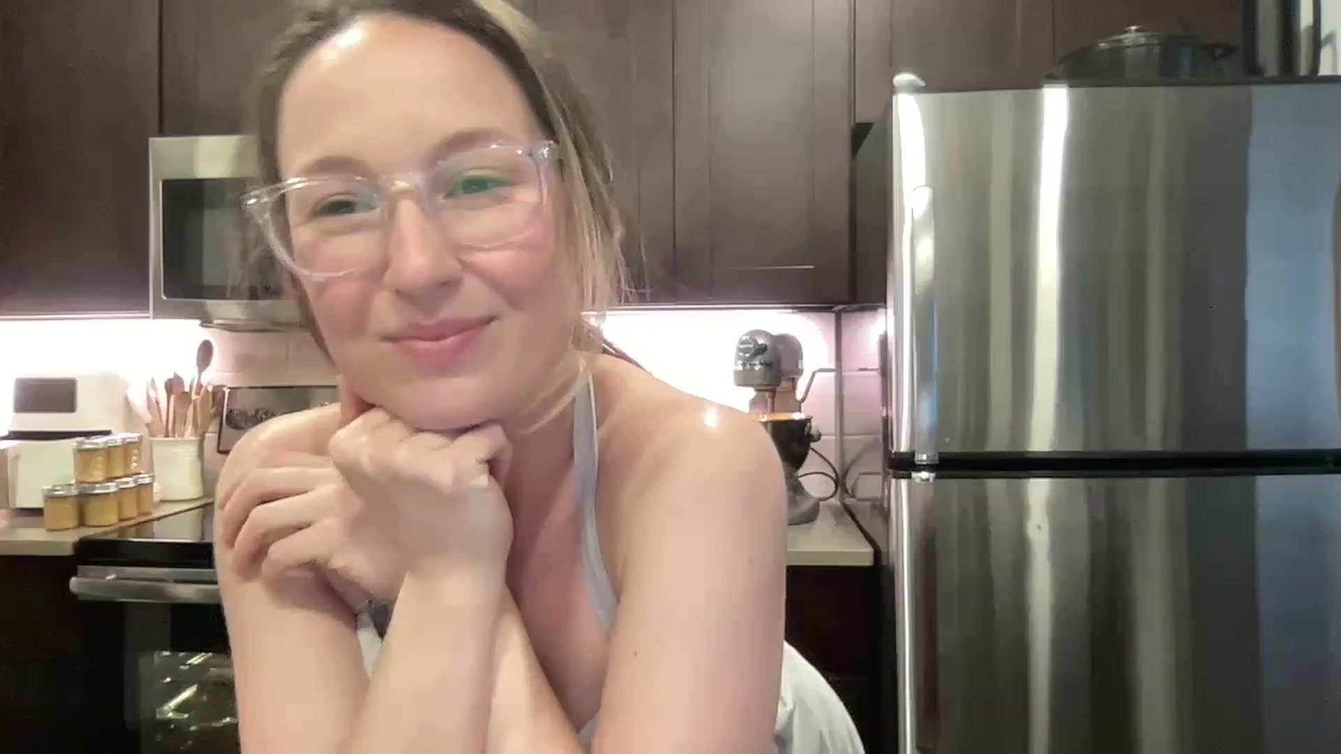 Gallery image thumbnail from LilLadyBird's myfreecams stream on, 04/10/2024, 24:30 image 19 of 20