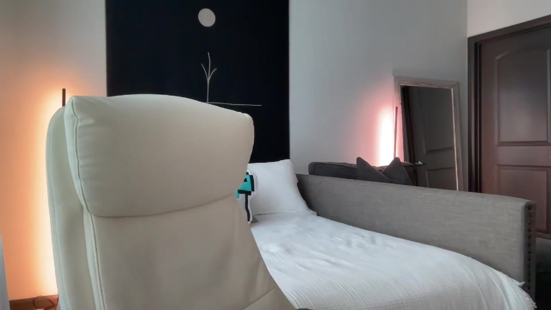 Gallery image thumbnail from LilLadyBird's myfreecams stream on, 09/30/2024, 20:50 image 20 of 20