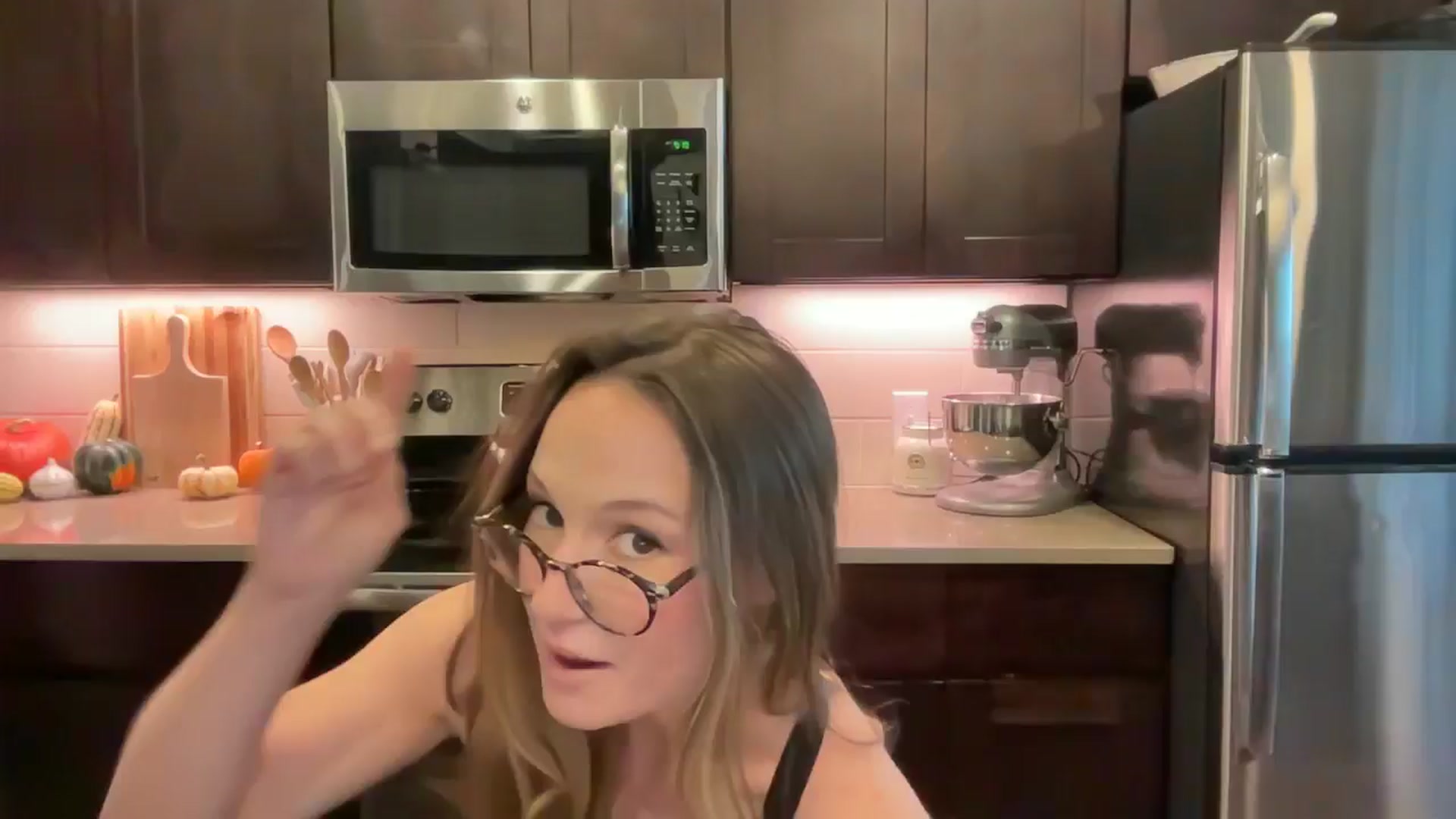 Gallery image thumbnail from LilLadyBird's myfreecams stream on, 10/13/2024, 22:55 image 1 of 20
