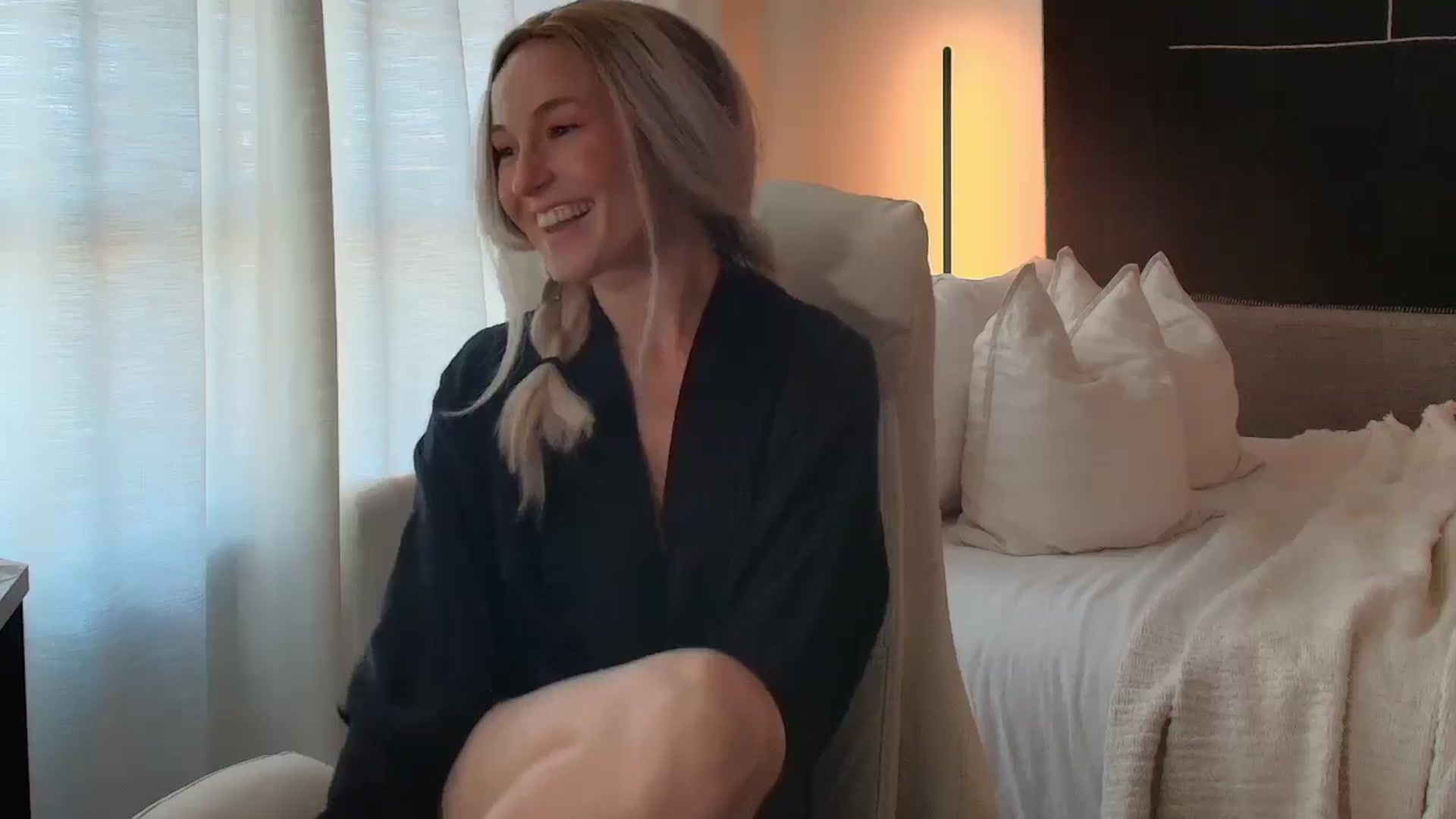 Gallery image thumbnail from LilLadyBird's myfreecams stream on, 12/31/2024, 22:24 image 10 of 20