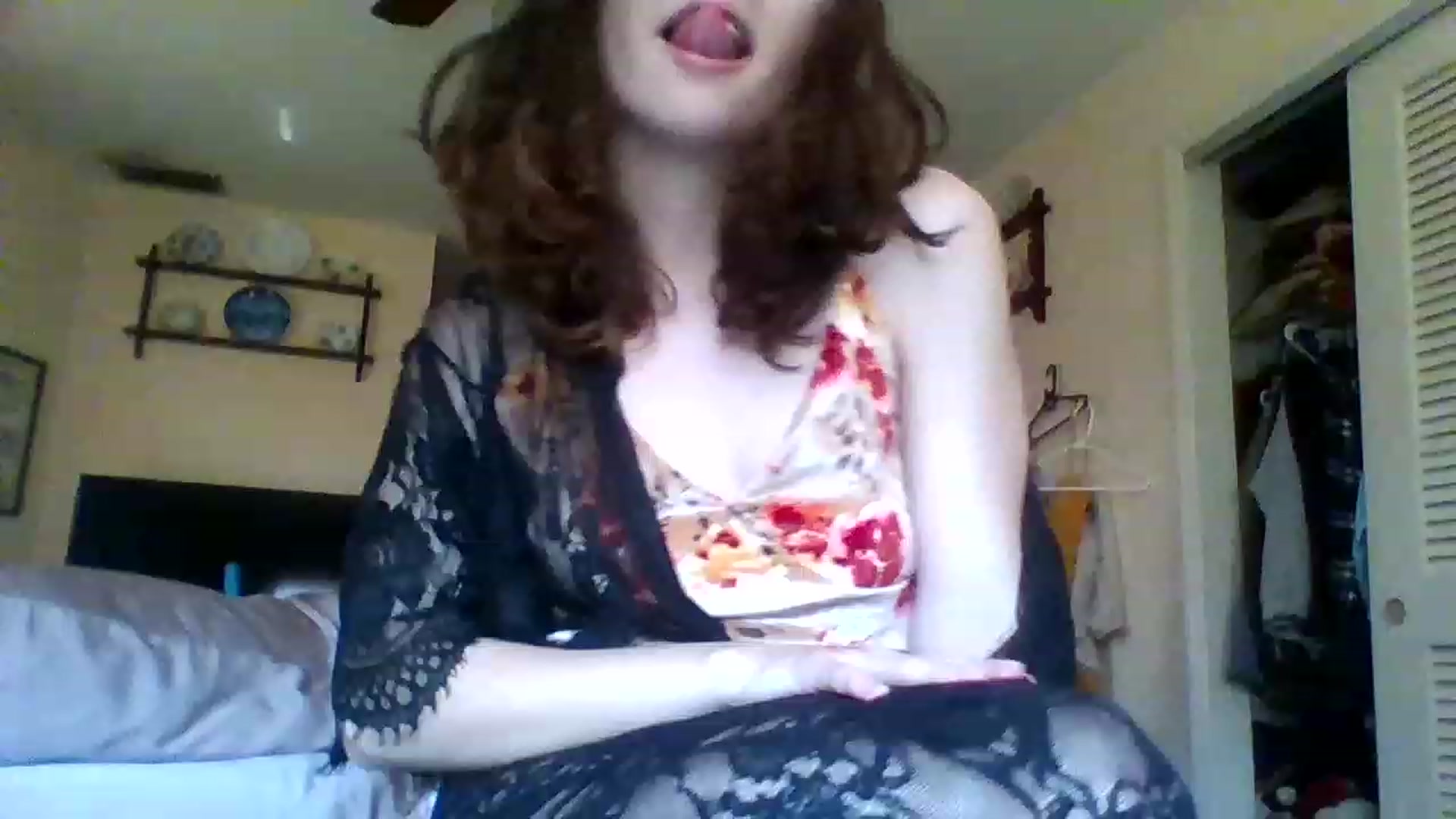 Gallery image thumbnail from LilLolaNymph's myfreecams stream on, 02/19/2023, 17:51 image 8 of 20