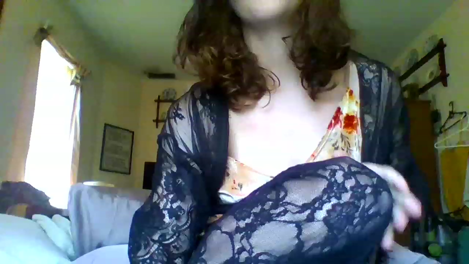 Gallery image thumbnail from LilLolaNymph's myfreecams stream on, 02/19/2023, 17:51 image 2 of 20