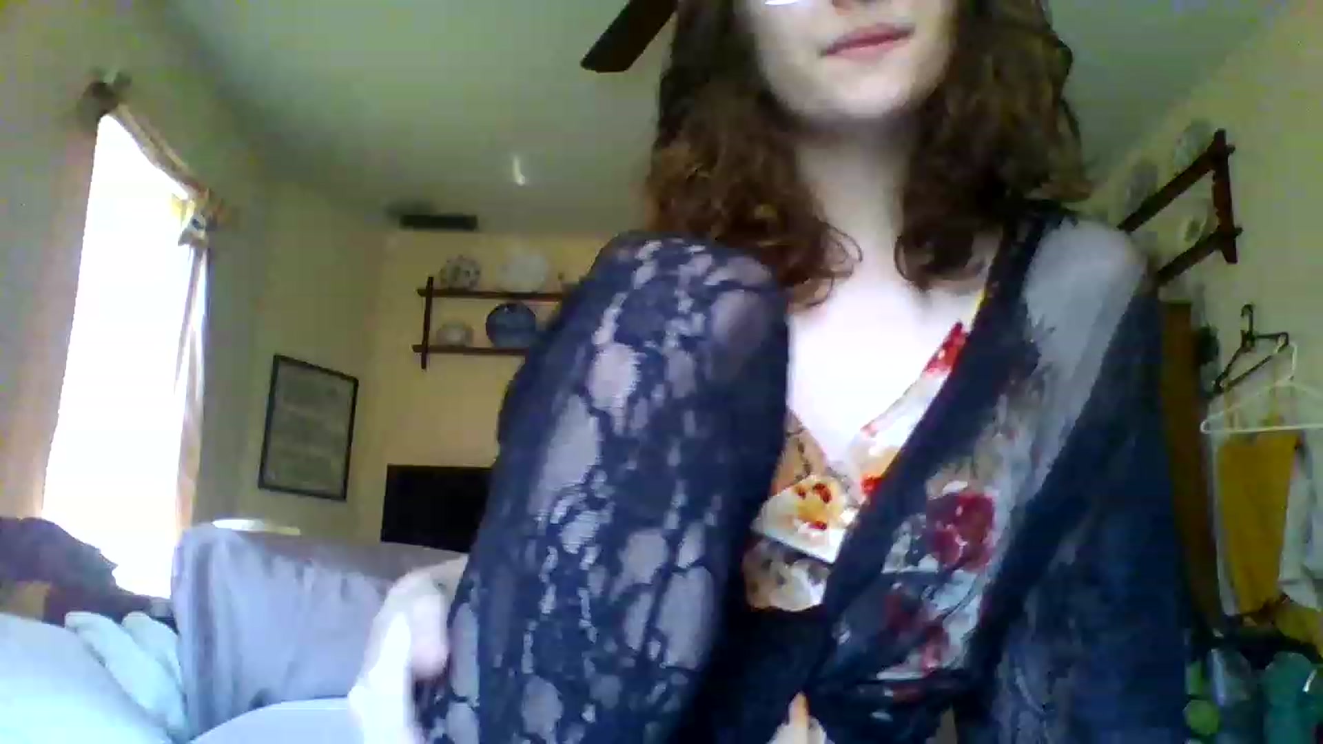 Gallery image thumbnail from LilLolaNymph's myfreecams stream on, 02/19/2023, 17:51 image 4 of 20